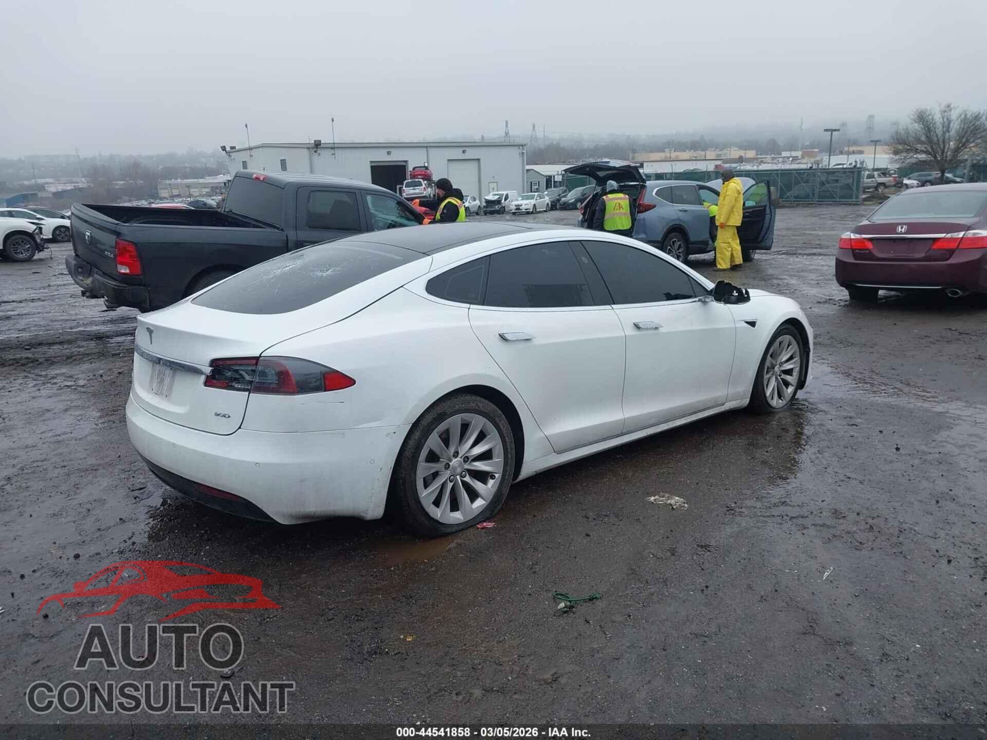 TESLA MODEL S 2016 - 5YJSA1E26GF169909
