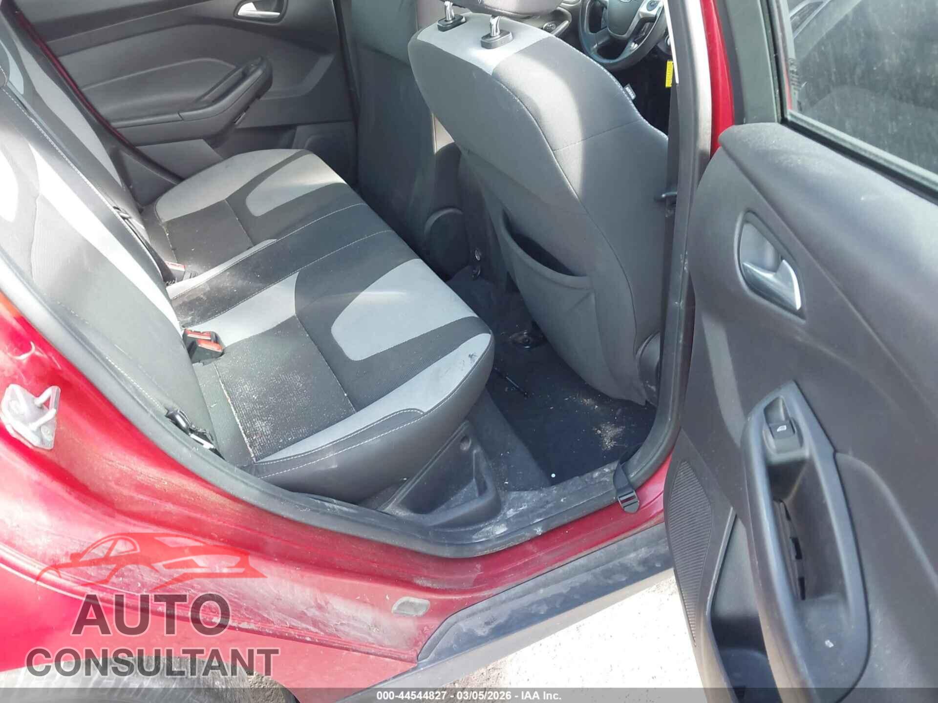FORD FOCUS 2012 - 1FAHP3F29CL447119