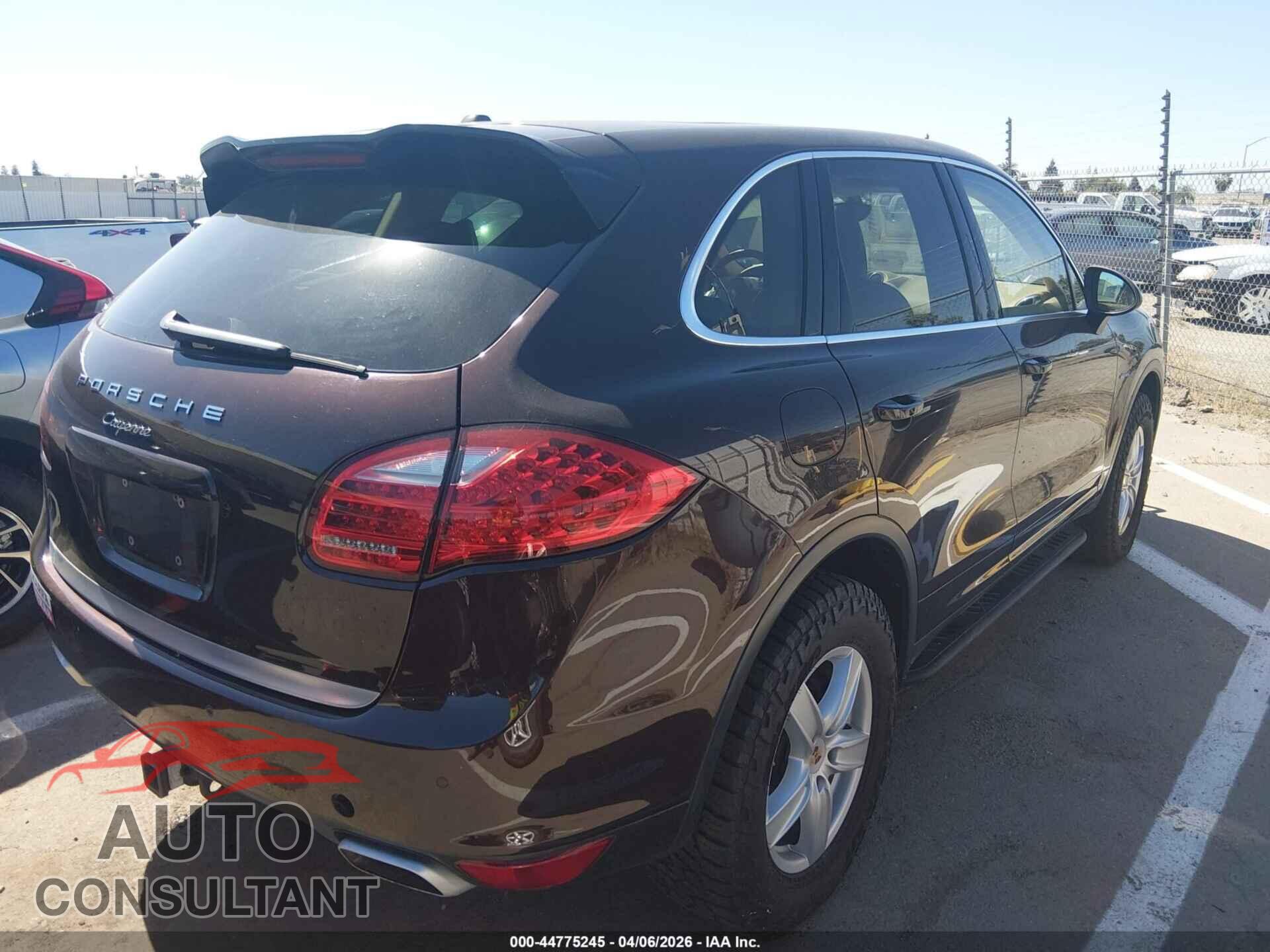 PORSCHE CAYENNE 2014 - WP1AF2A28ELA37669