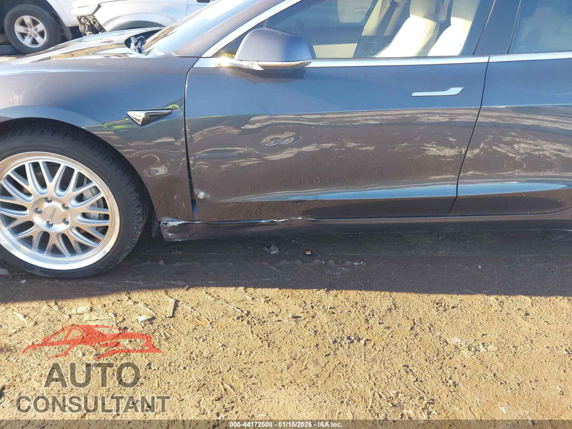 TESLA MODEL 3 2020 - 5YJ3E1EB2LF791202