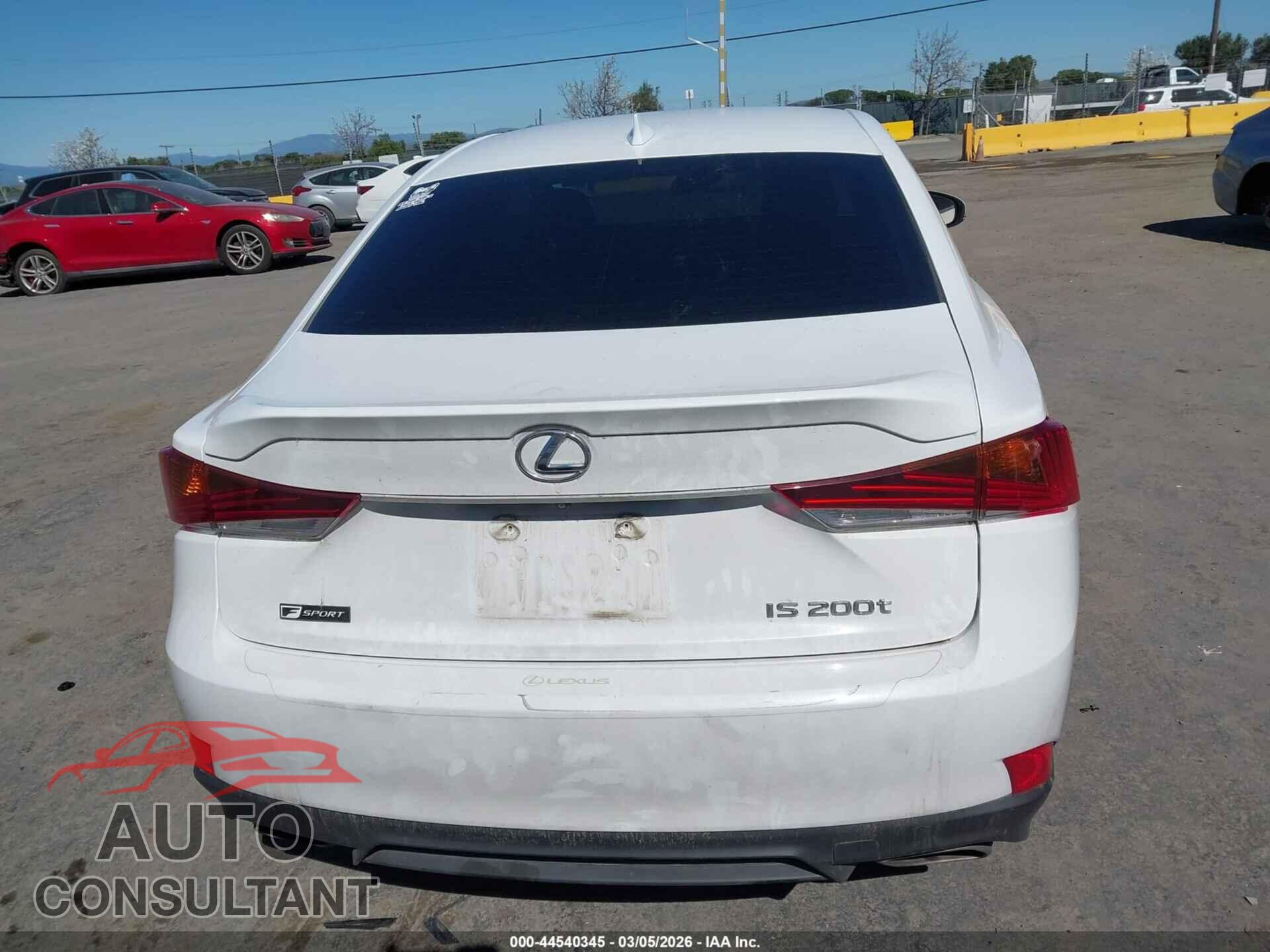 LEXUS IS 200T 2017 - JTHBA1D20H5042575