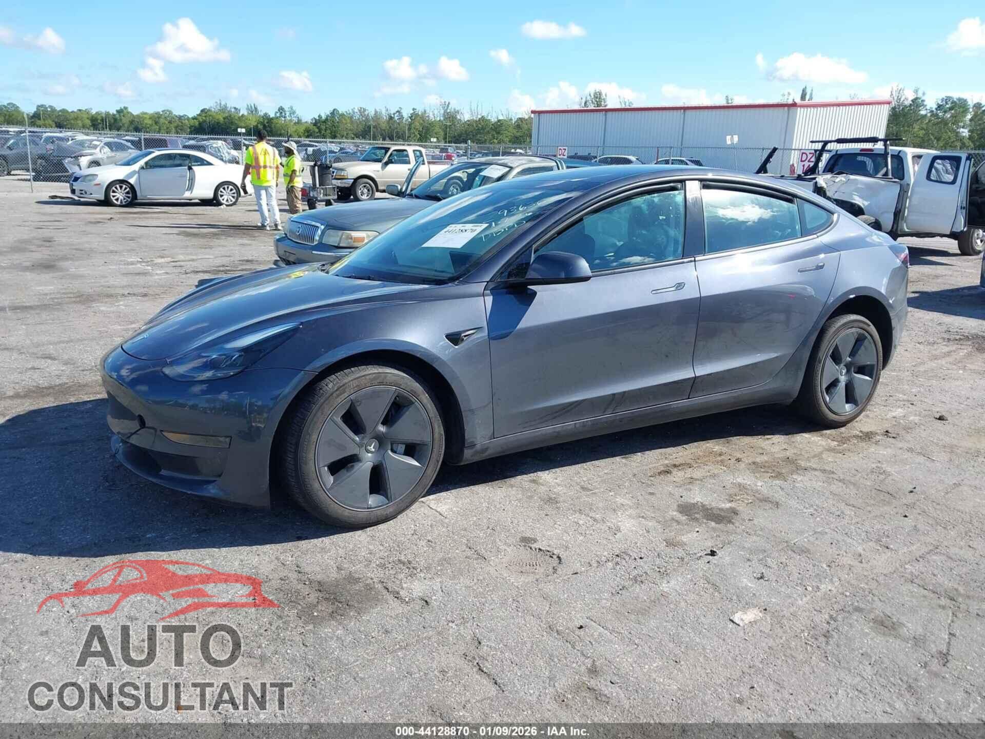 TESLA MODEL 3 2023 - 5YJ3E1EA1PF644110