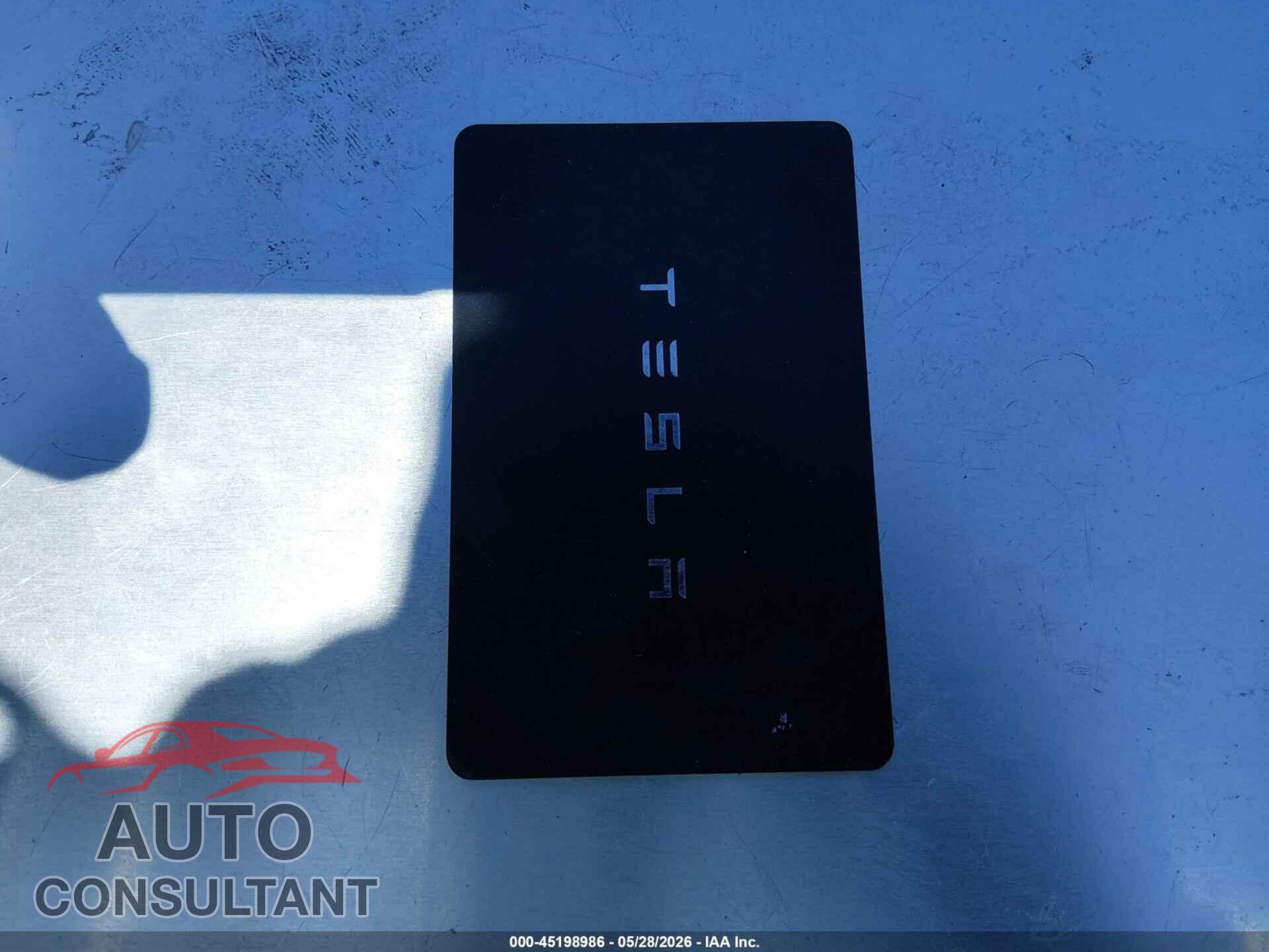 TESLA MODEL Y 2024 - 7SAYGAEE5RF112142