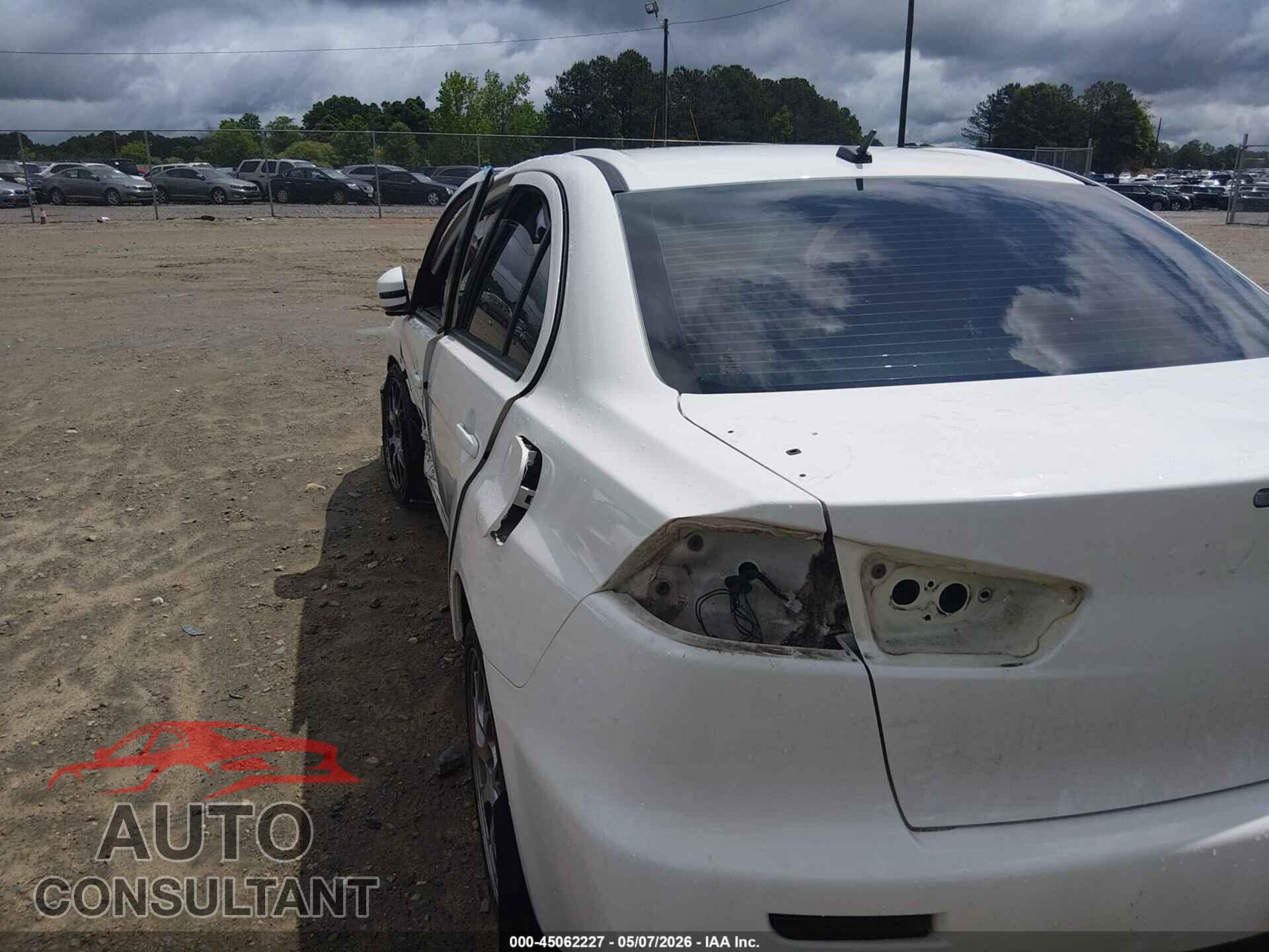 MITSUBISHI LANCER EVOLUTION 2015 - JA32W8FV1FU020766