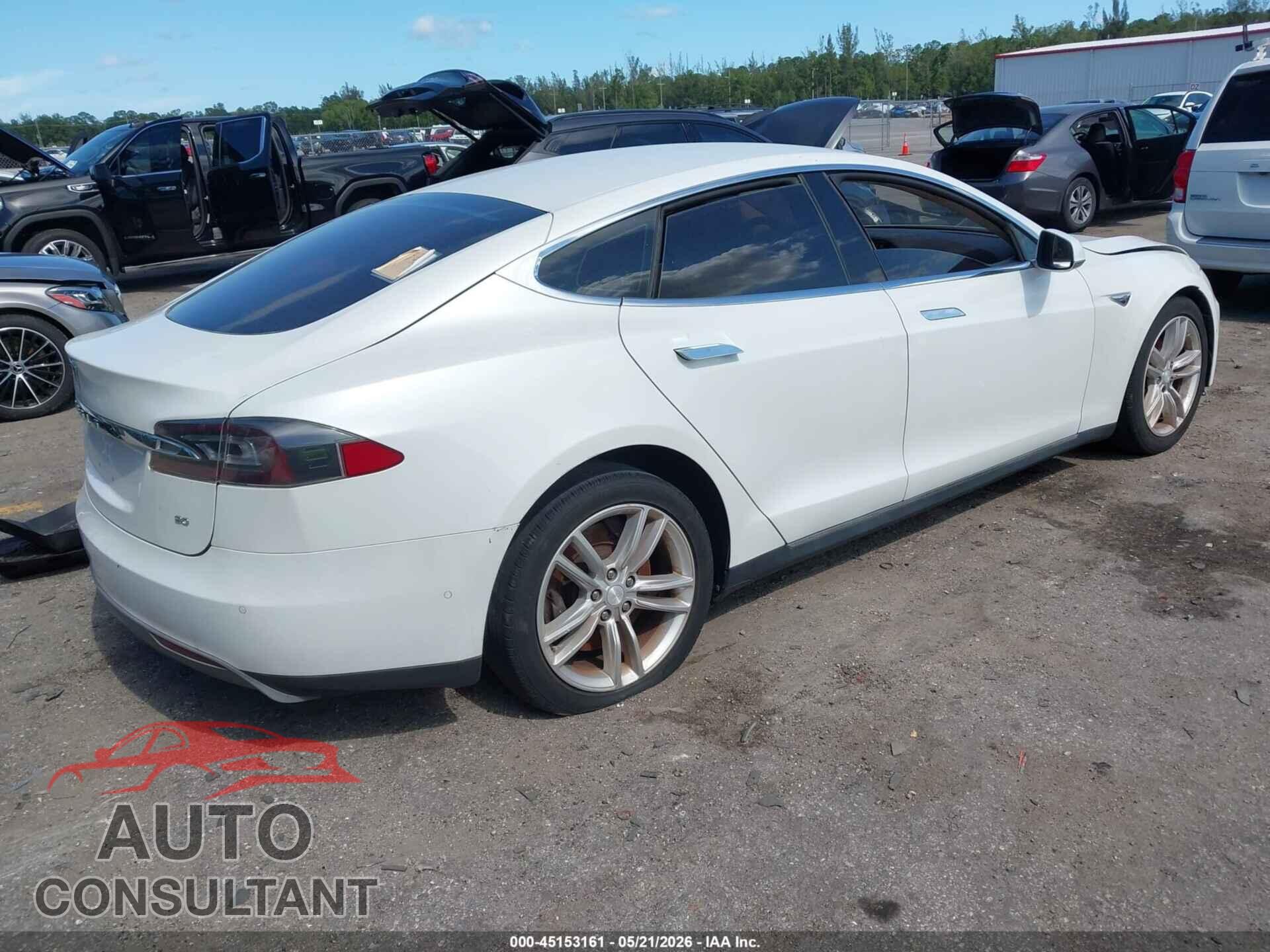 TESLA MODEL S 2015 - 5YJSA1E10FF106889