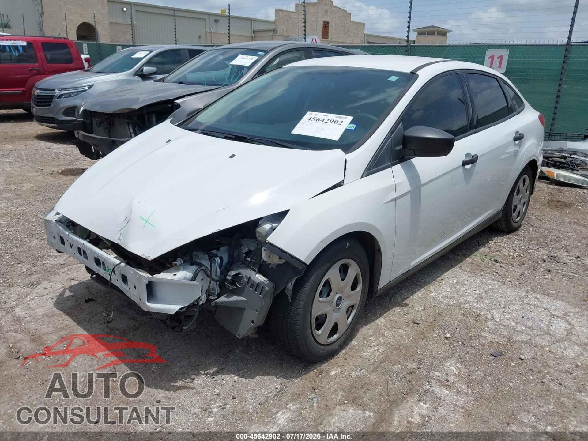 FORD FOCUS 2016 - 1FADP3E21GL360482