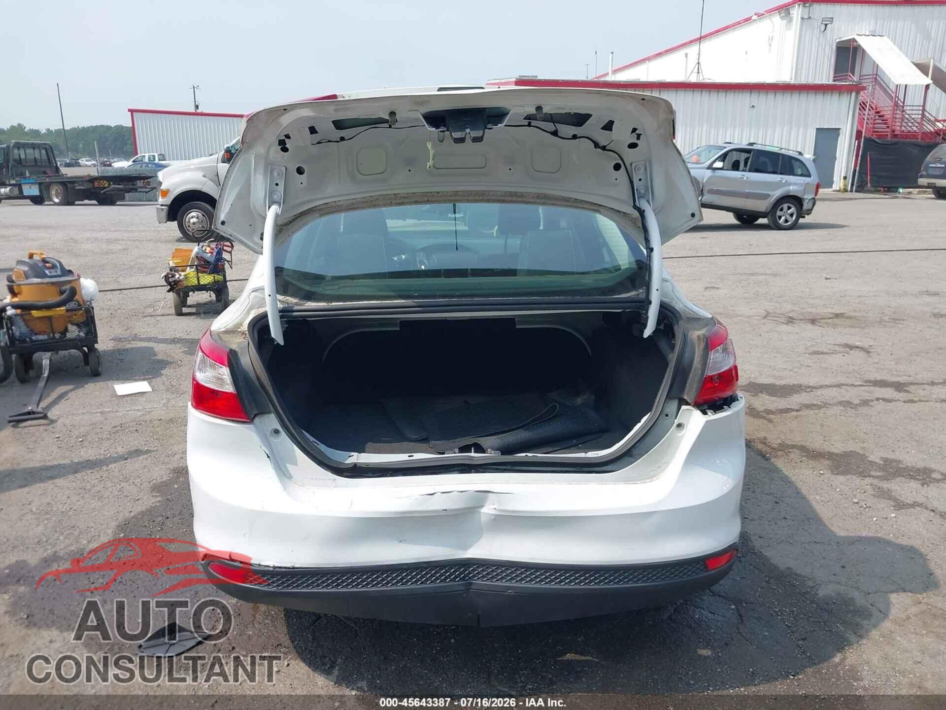 FORD FOCUS 2013 - 1FADP3E25DL142766
