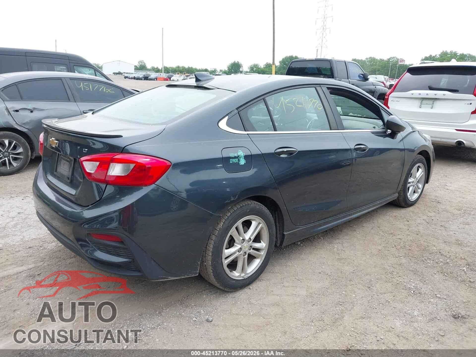 CHEVROLET CRUZE 2017 - 1G1BE5SM0H7145039