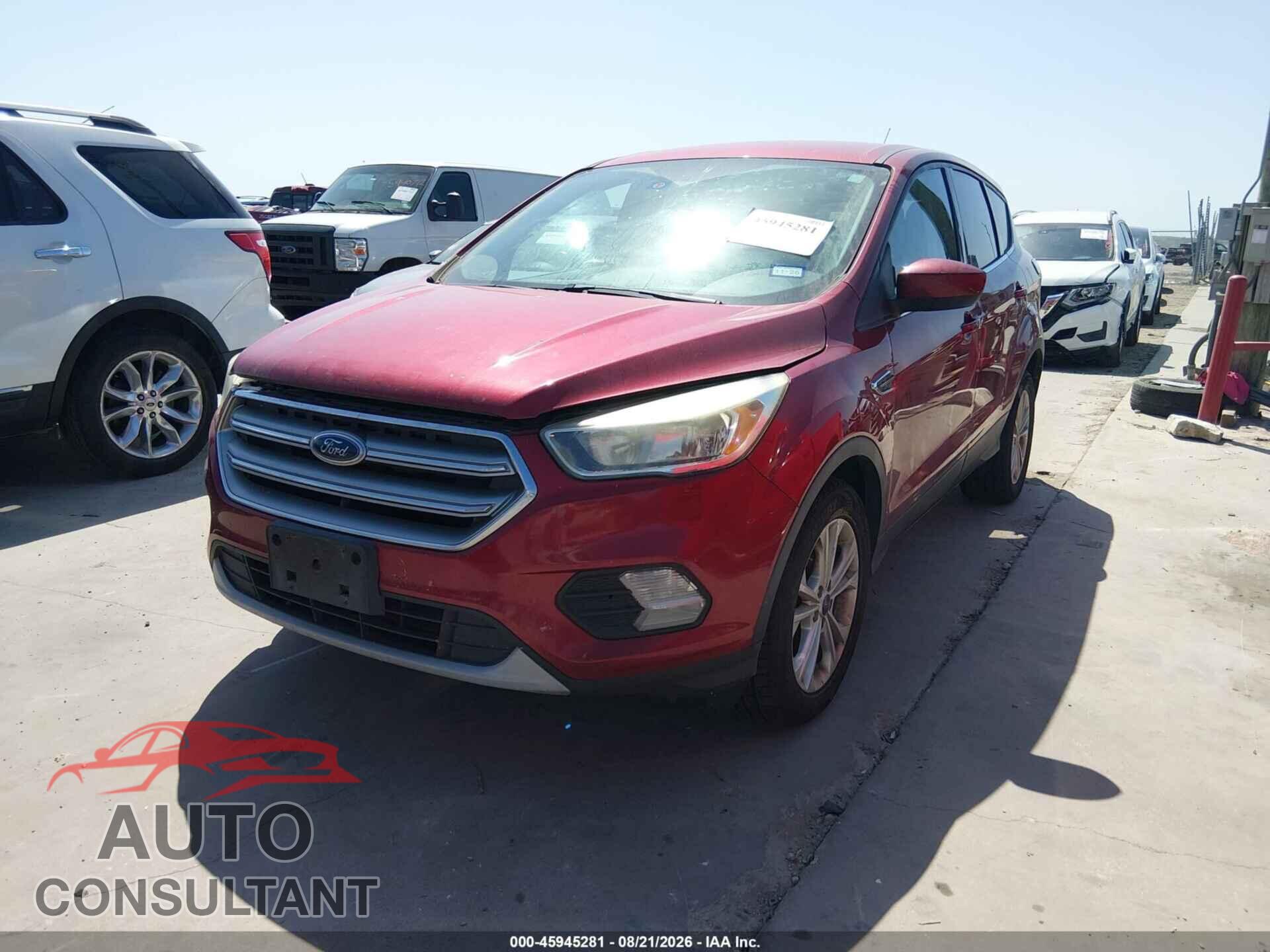 FORD ESCAPE 2017 - 1FMCU0GD4HUD40567