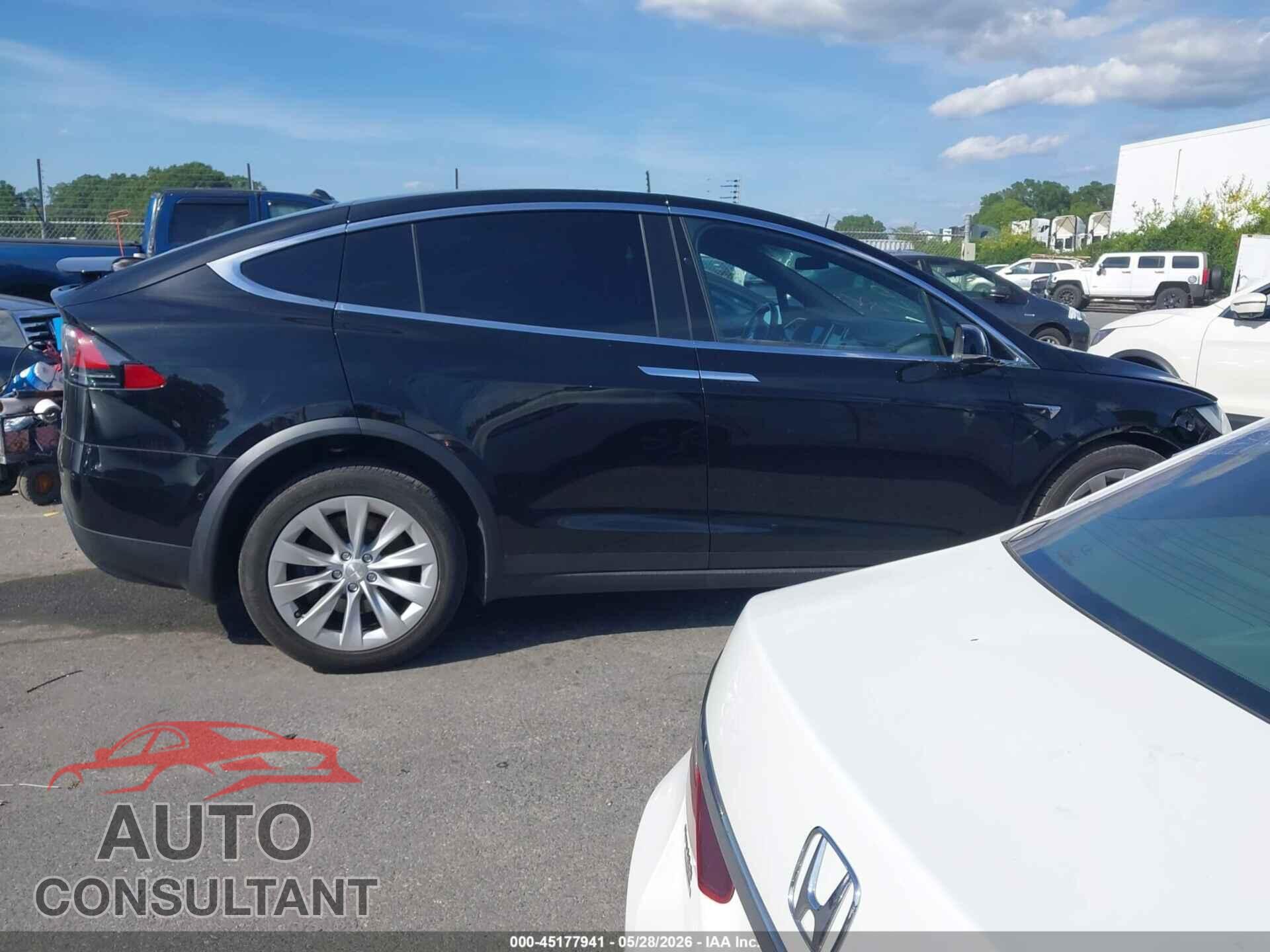 TESLA MODEL X 2017 - 5YJXCBE20HF069960