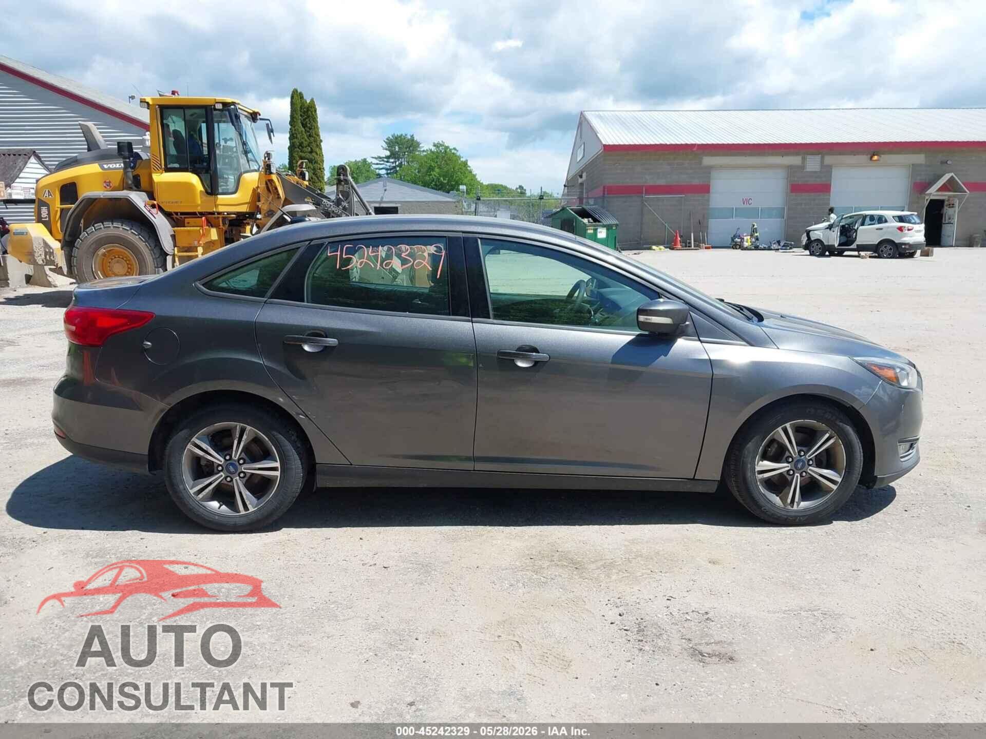 FORD FOCUS 2017 - 1FADP3FE2HL281011