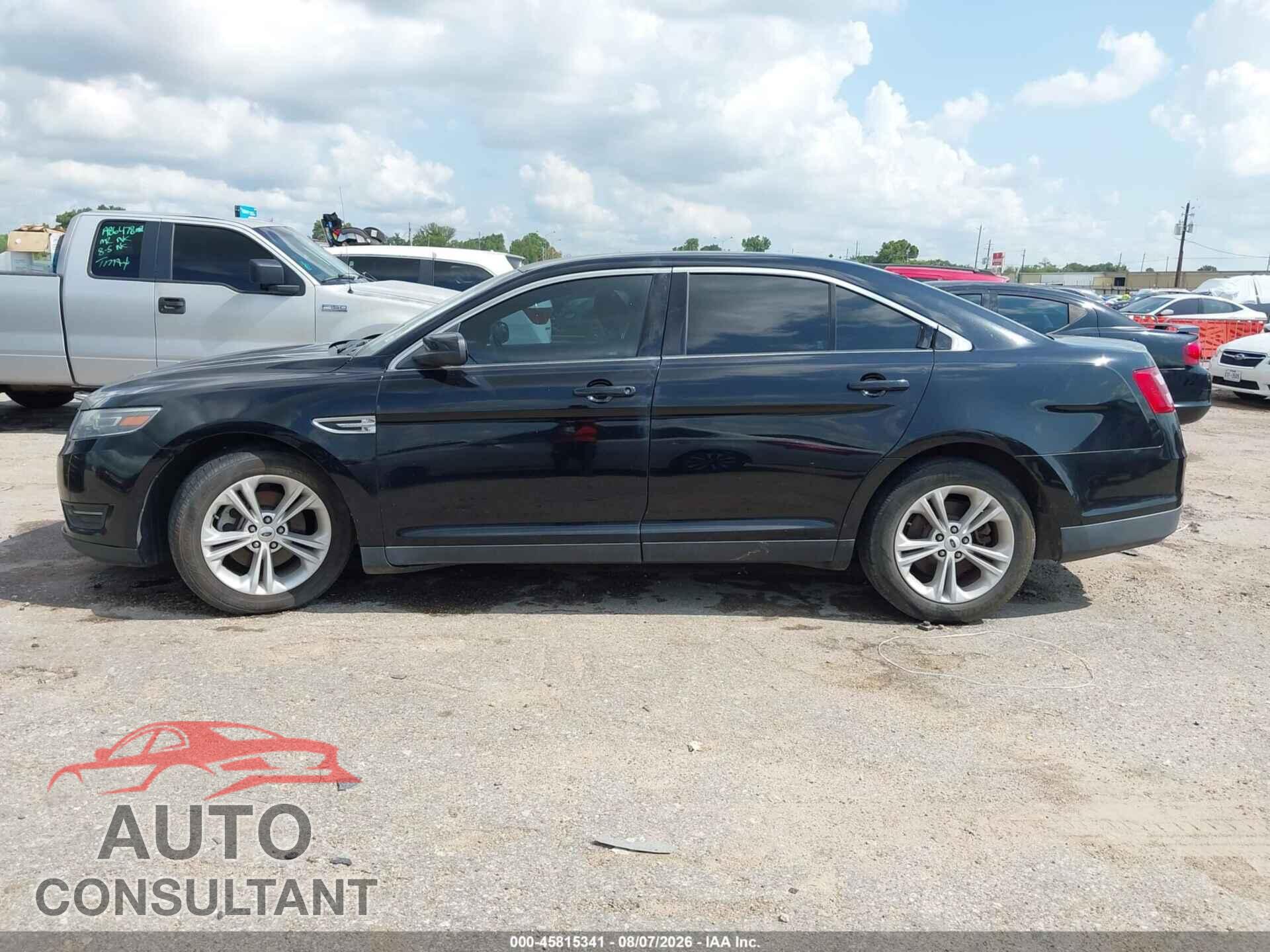 FORD TAURUS 2017 - 1FAHP2E89HG115570