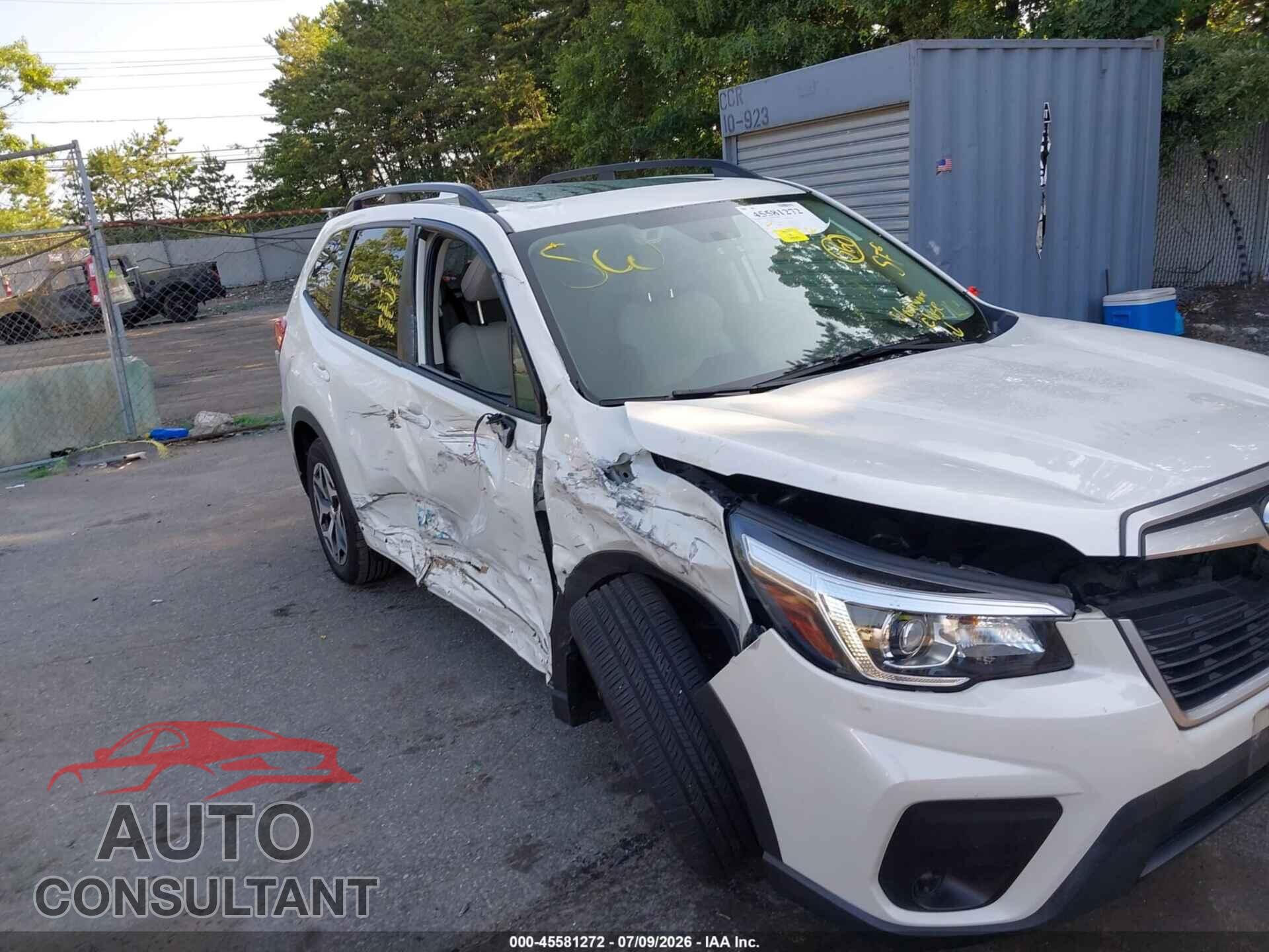 SUBARU FORESTER 2019 - JF2SKAECXKH566555