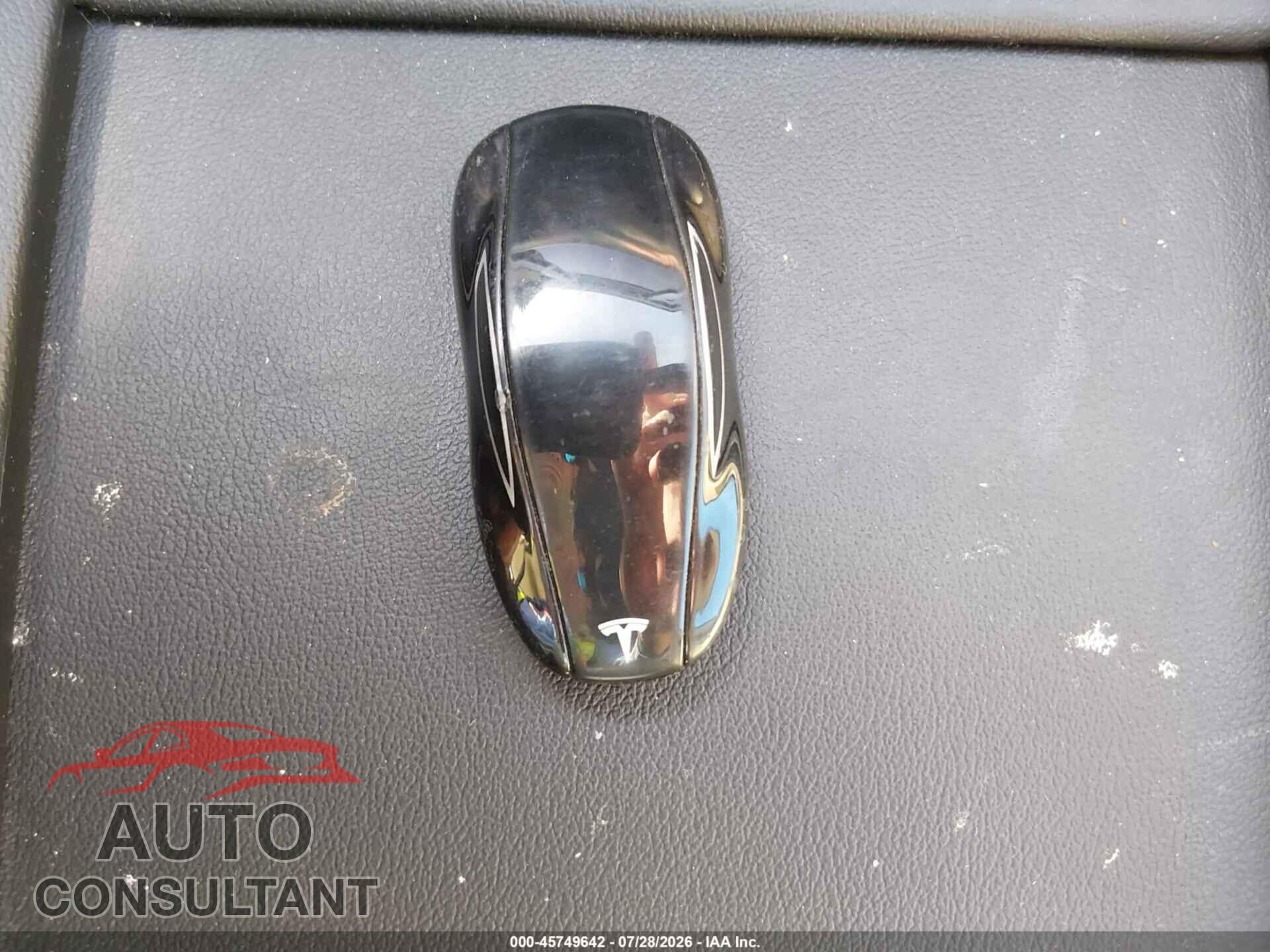 TESLA MODEL S 2014 - 5YJSA1H19EFP36839