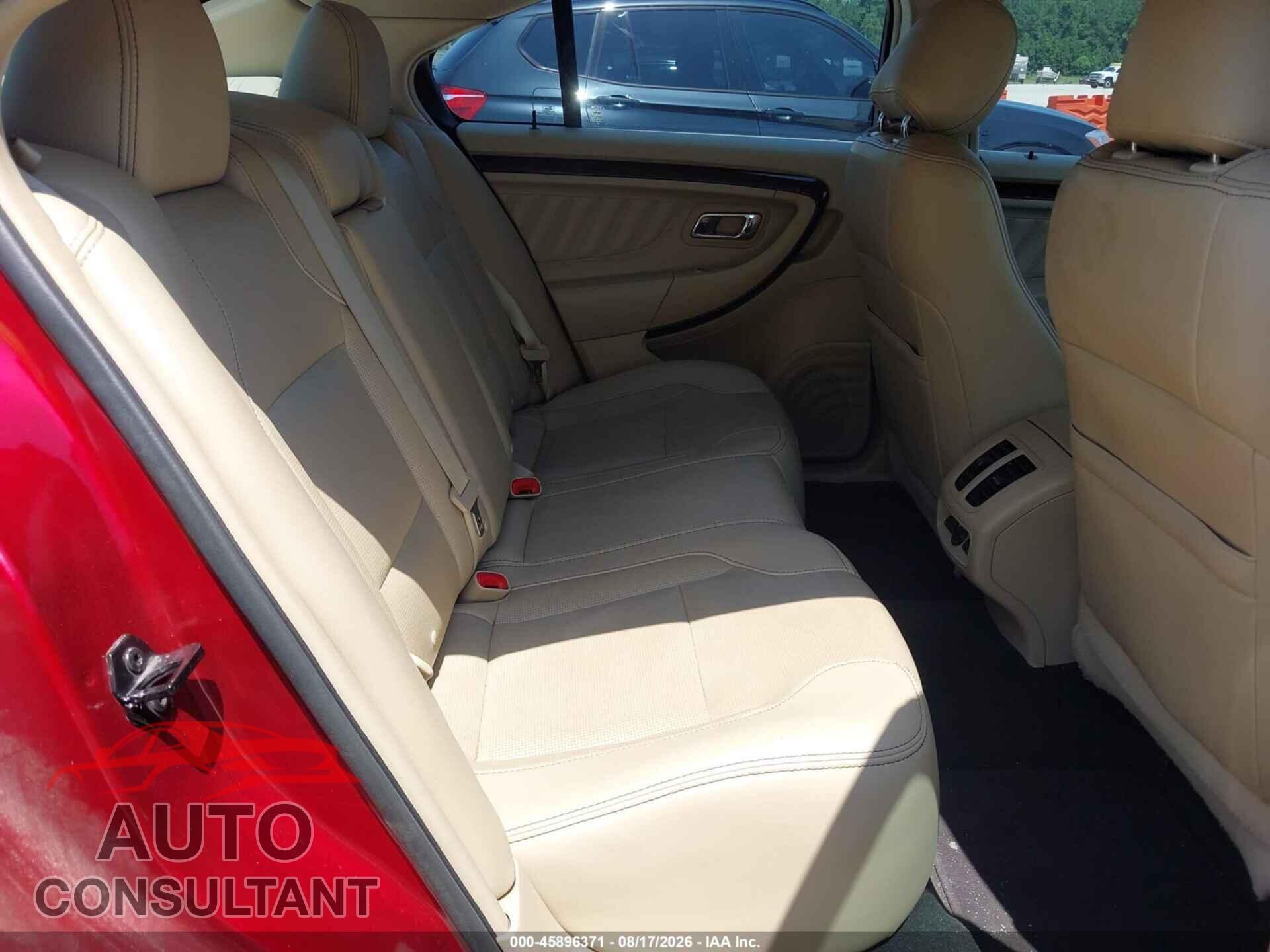 FORD TAURUS 2015 - 1FAHP2F83FG155235