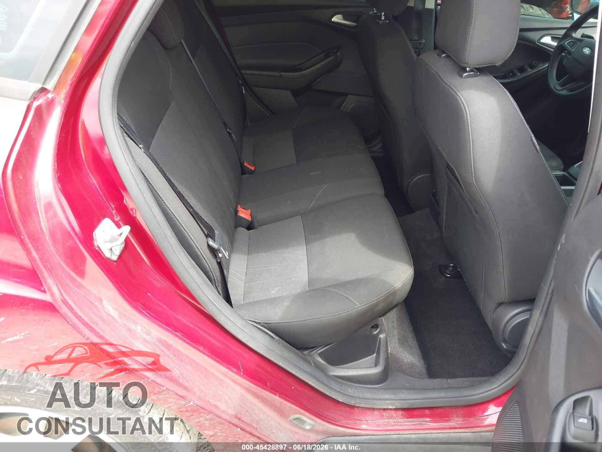 FORD FOCUS 2017 - 1FADP3K20HL290687