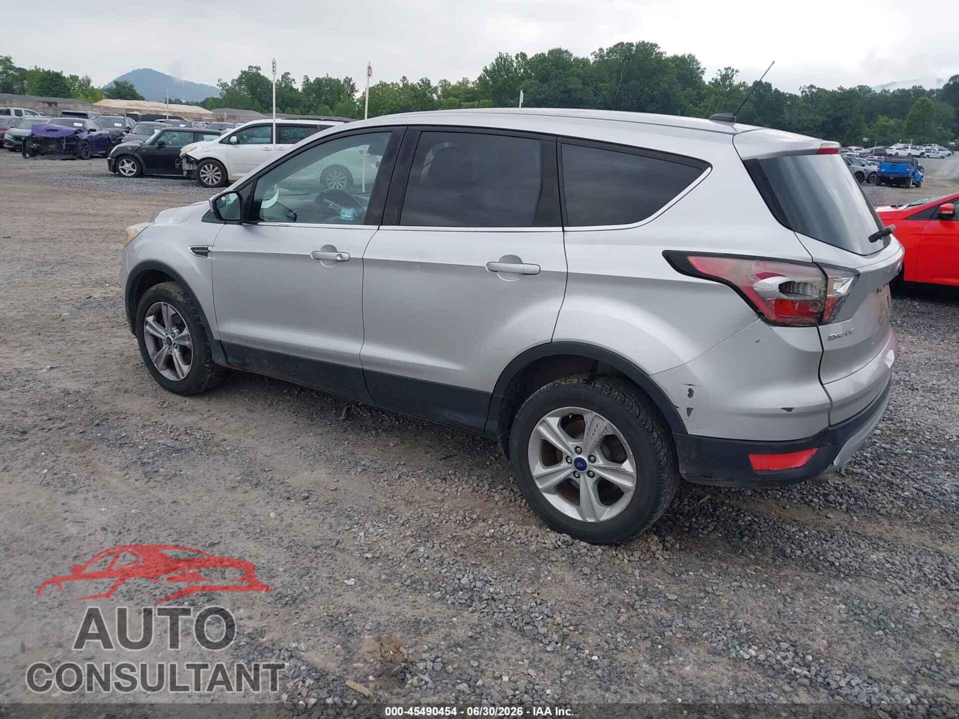 FORD ESCAPE 2017 - 1FMCU0G95HUD66963