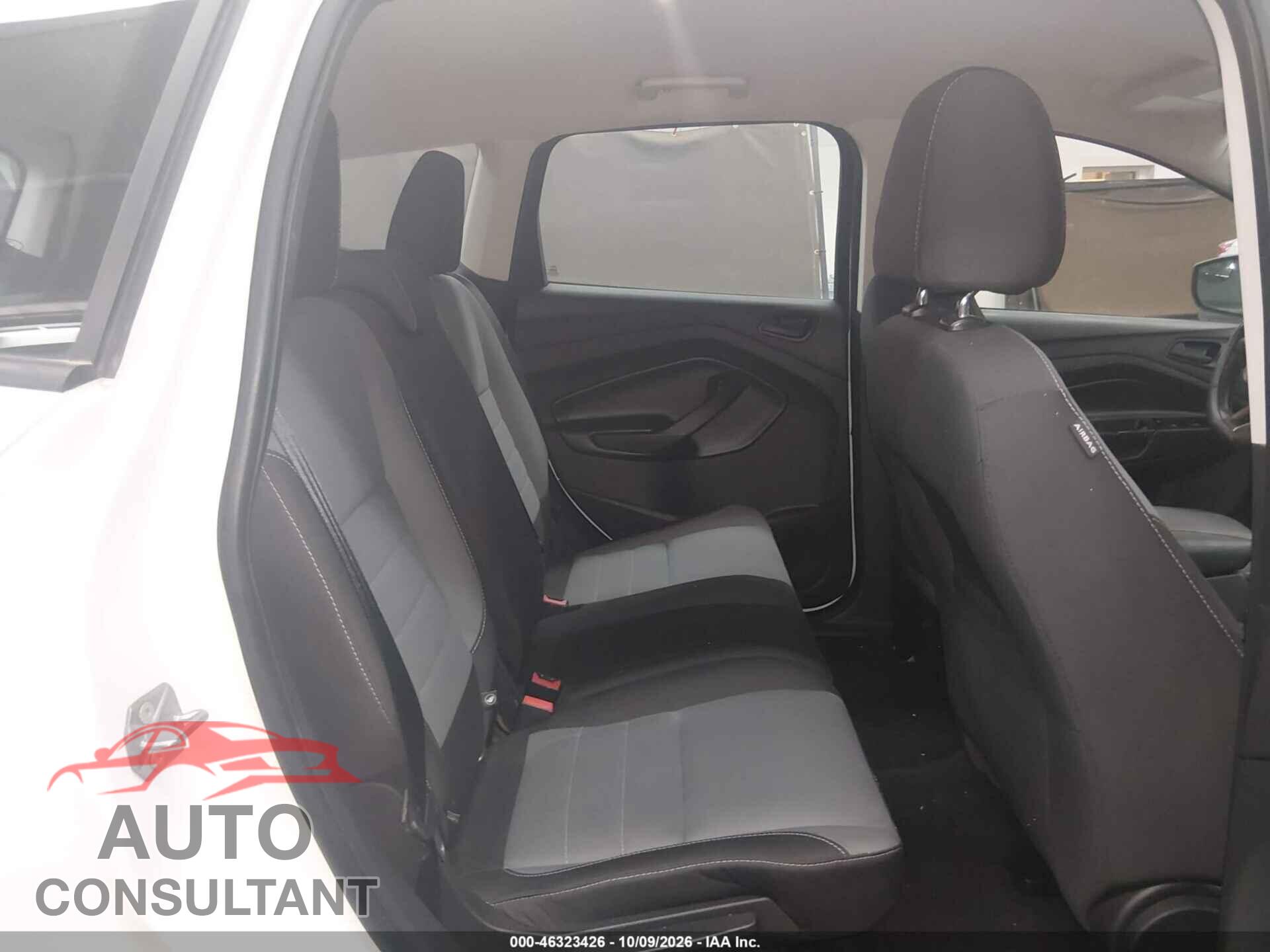 FORD ESCAPE 2017 - 1FMCU0F74HUD67716