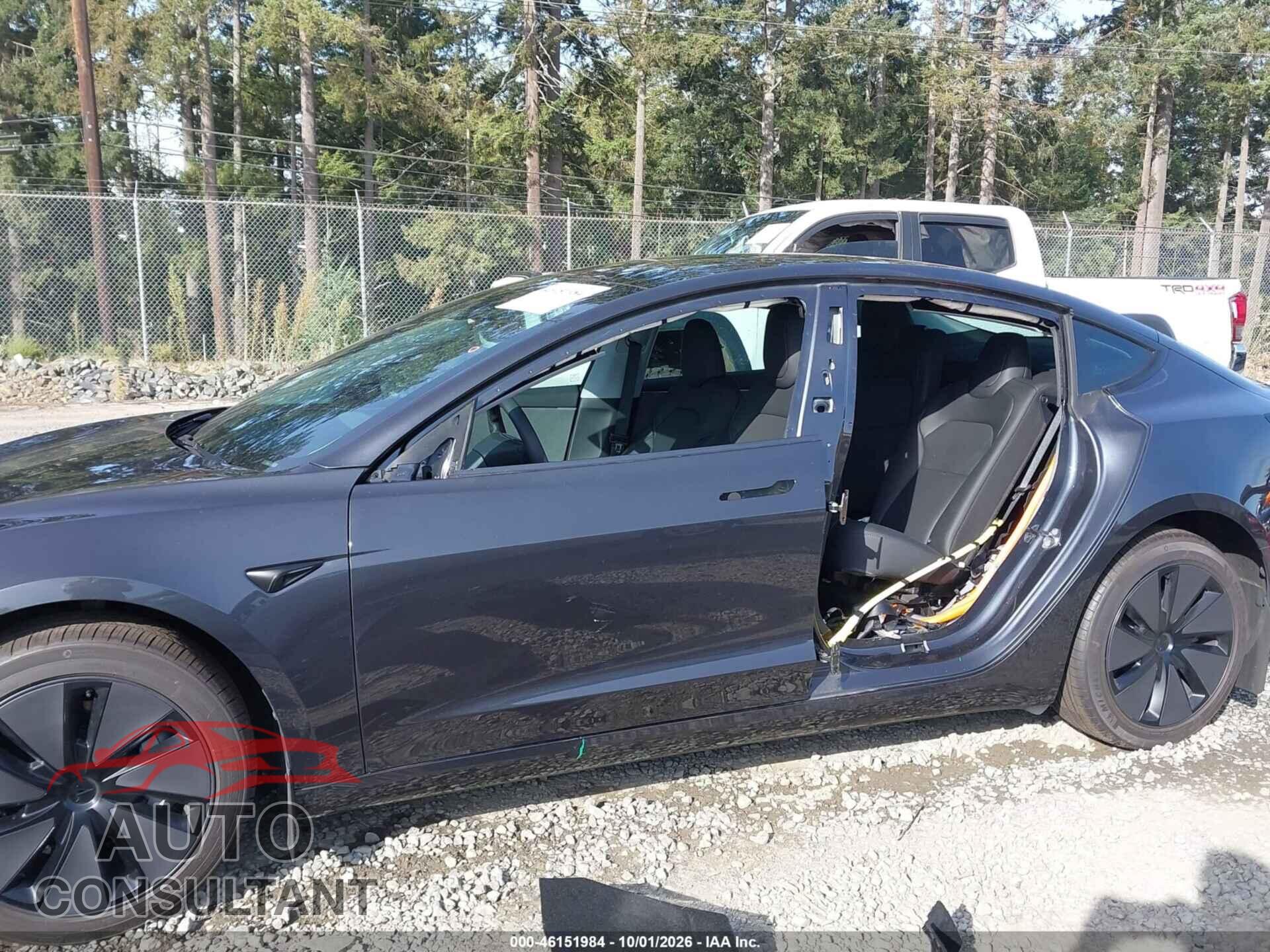 TESLA MODEL 3 2025 - 5YJ3E1EAXSF044257