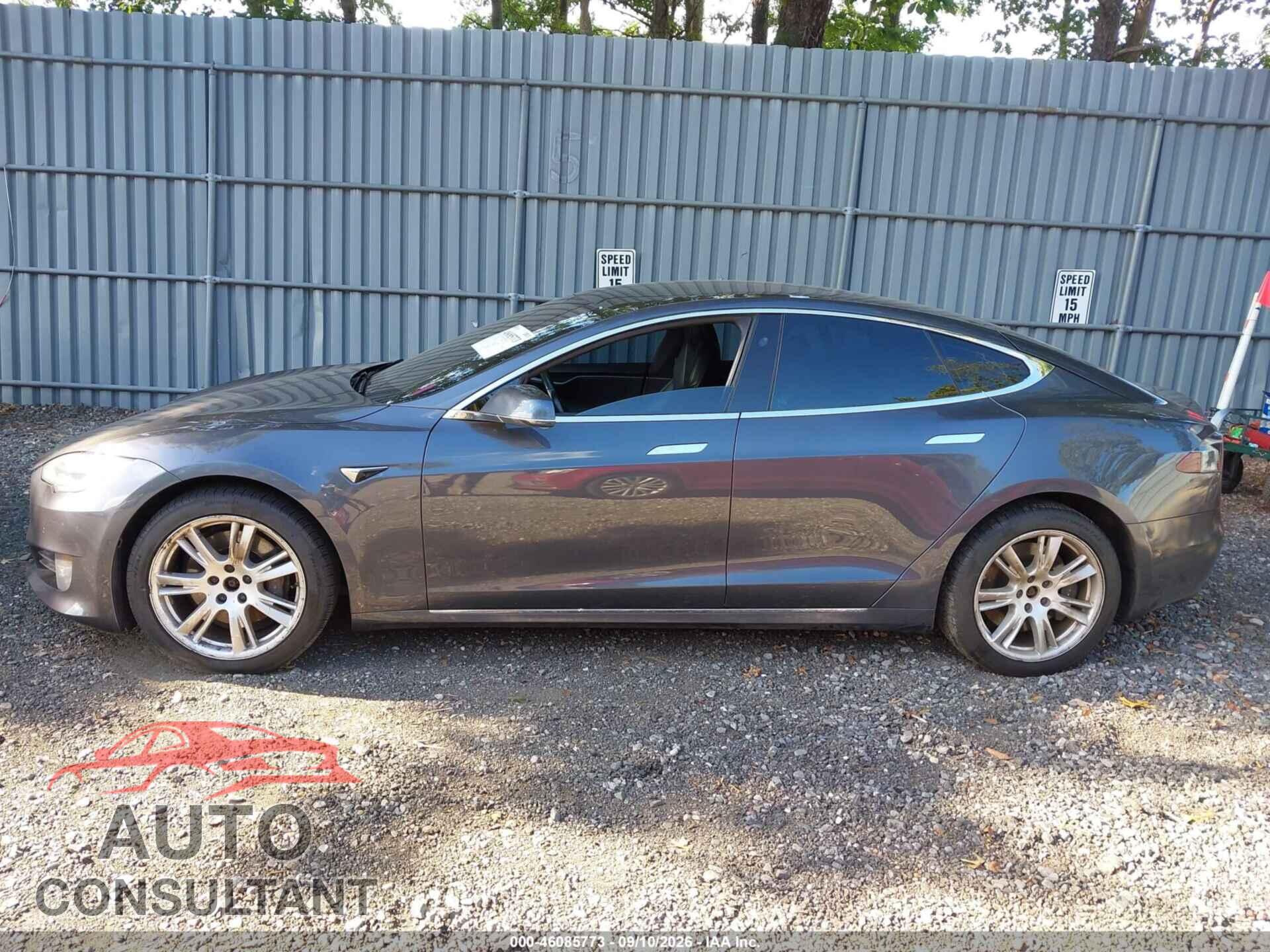 TESLA MODEL S 2021 - 5YJSA1E21MF425515