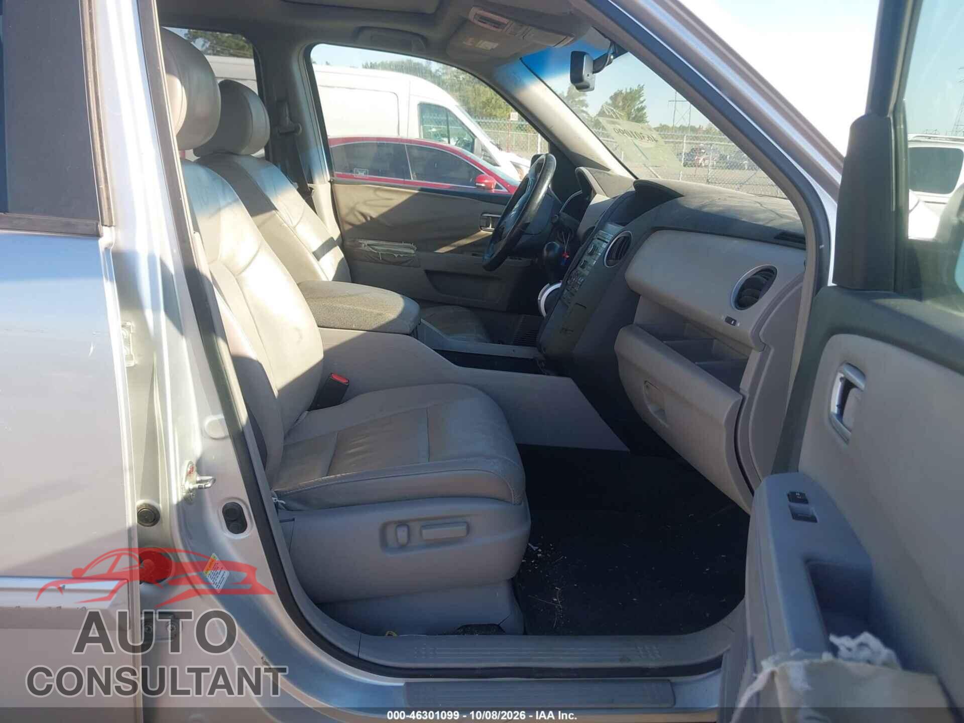 HONDA PILOT 2009 - 5FNYF38579B015922
