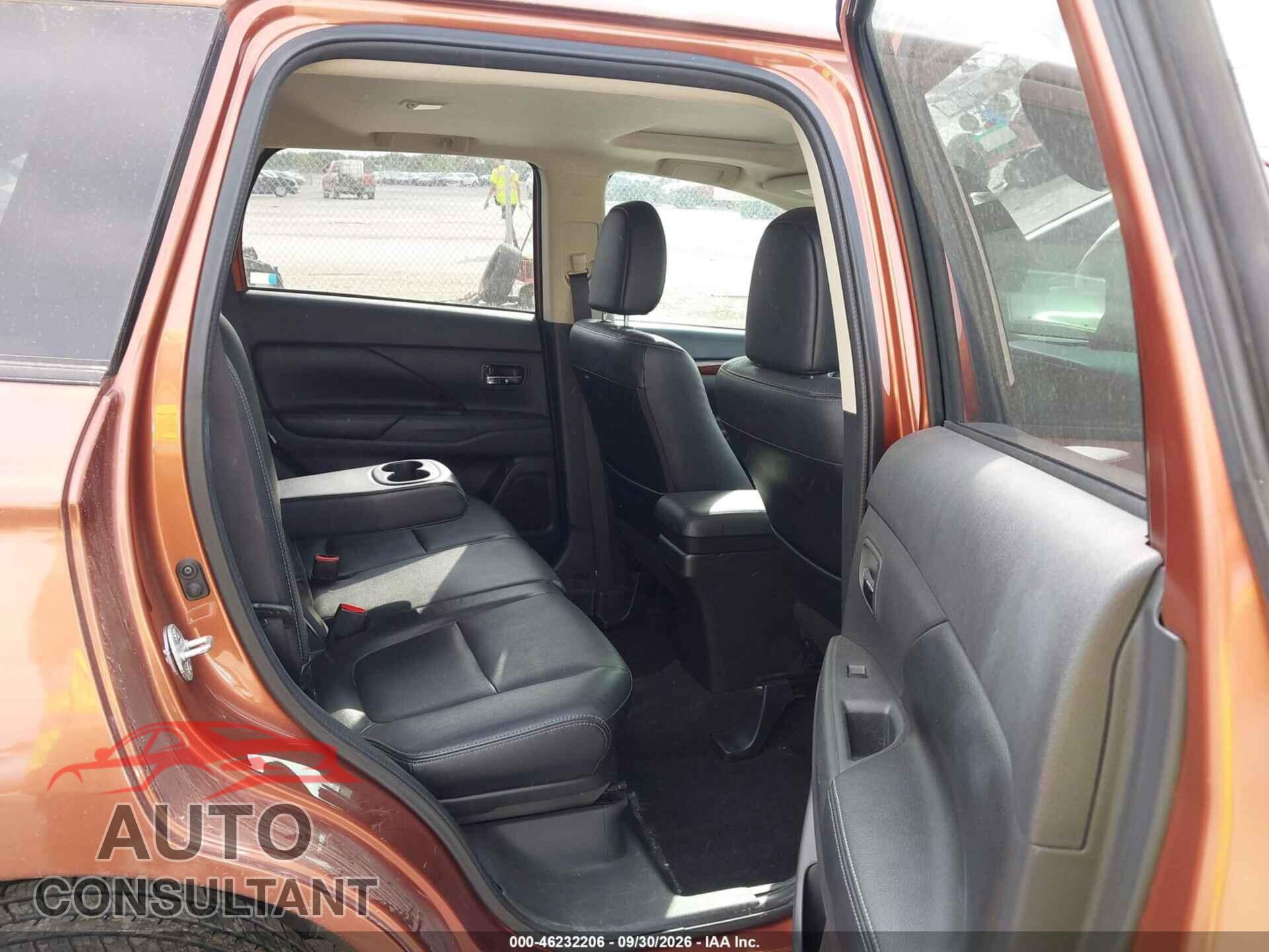 MITSUBISHI OUTLANDER 2014 - JA4AD3A36EZ020074