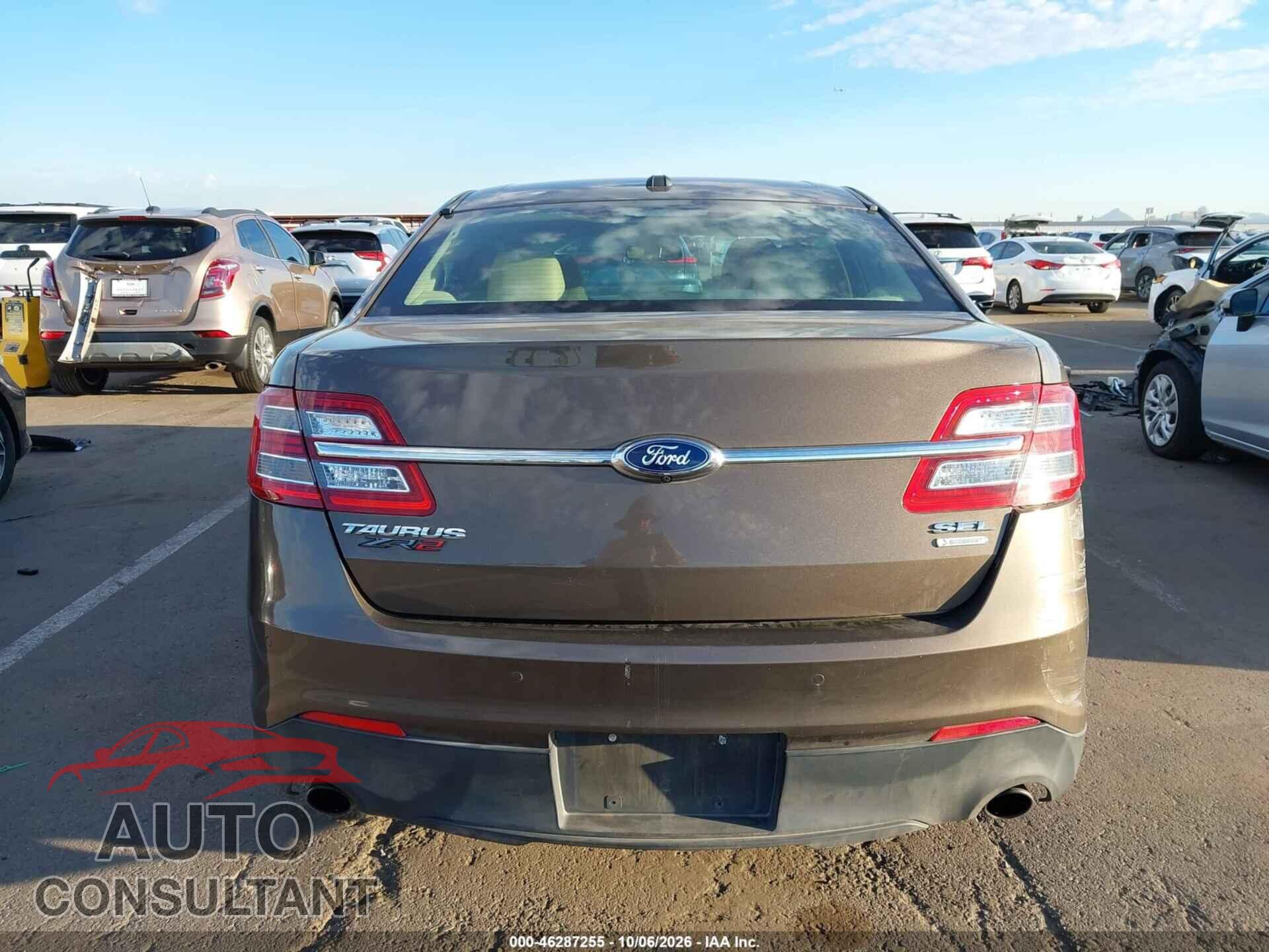 FORD TAURUS 2015 - 1FAHP2E98FG157038