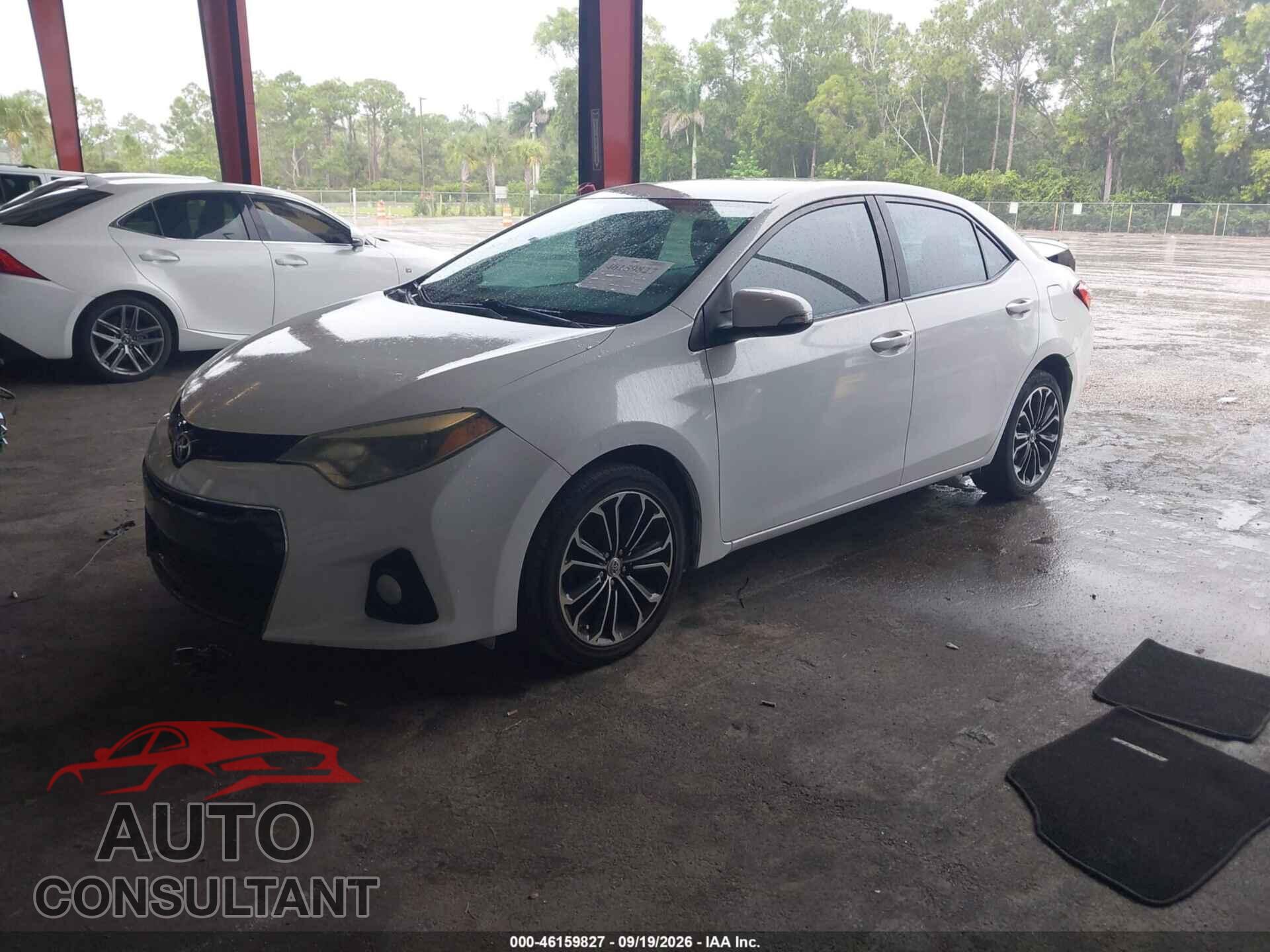 TOYOTA COROLLA 2015 - 5YFBURHE8FP231793