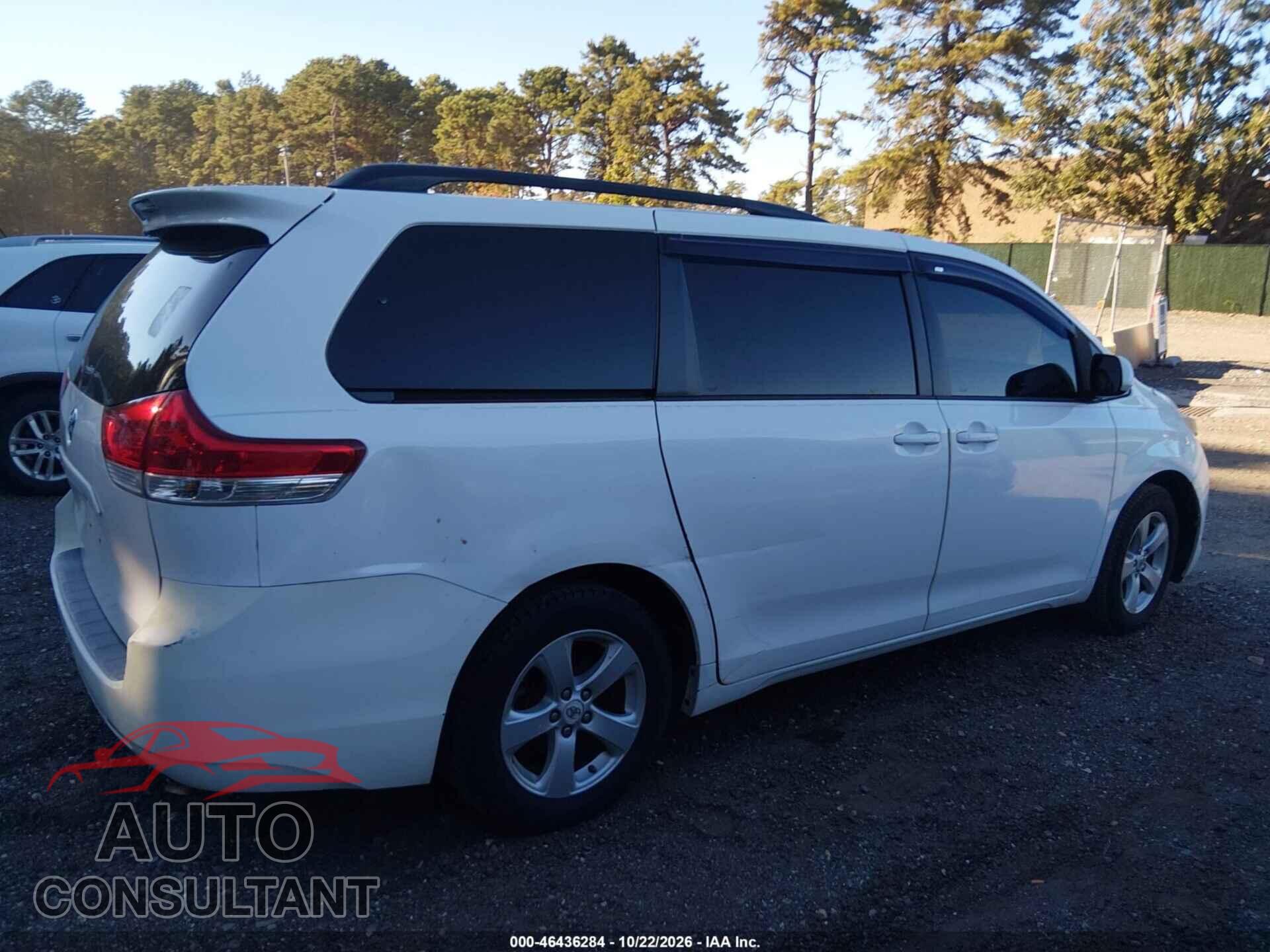 TOYOTA SIENNA 2012 - 5TDKK3DC5CS242583