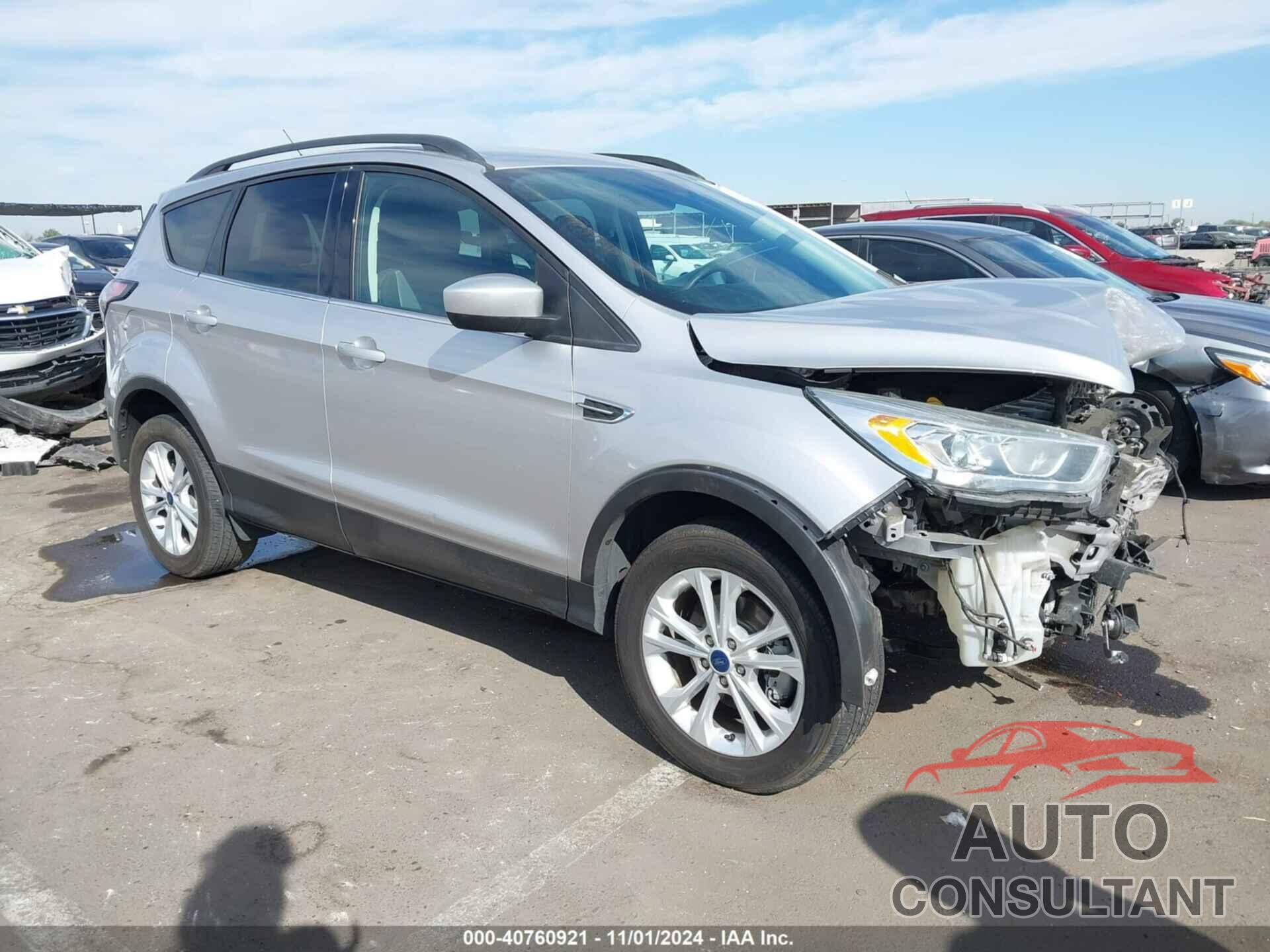 FORD ESCAPE 2017 - 1FMCU0GD9HUB61120
