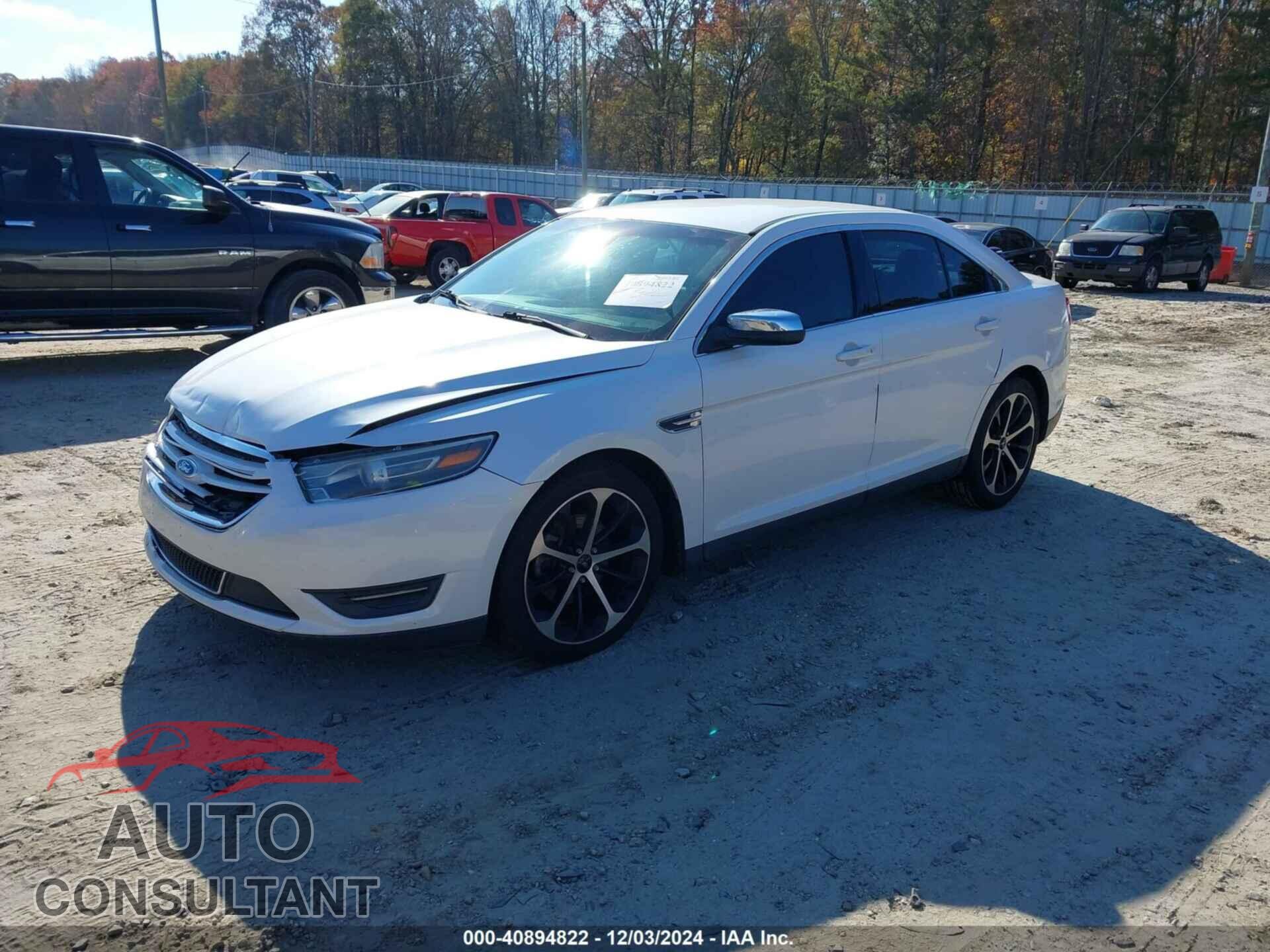 FORD TAURUS 2015 - 1FAHP2F82FG103739
