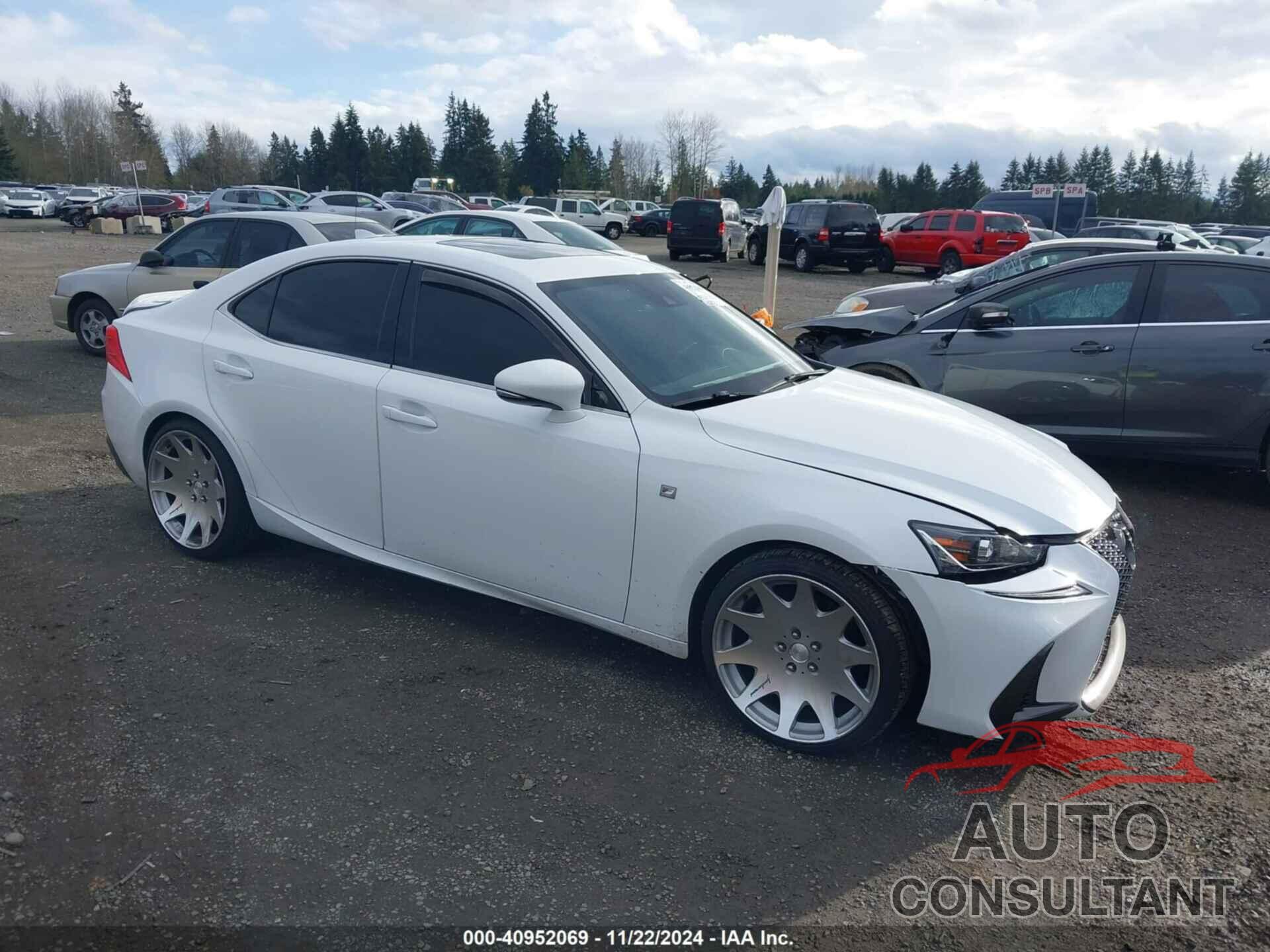 LEXUS IS 300 2018 - JTHC81D22J5029736