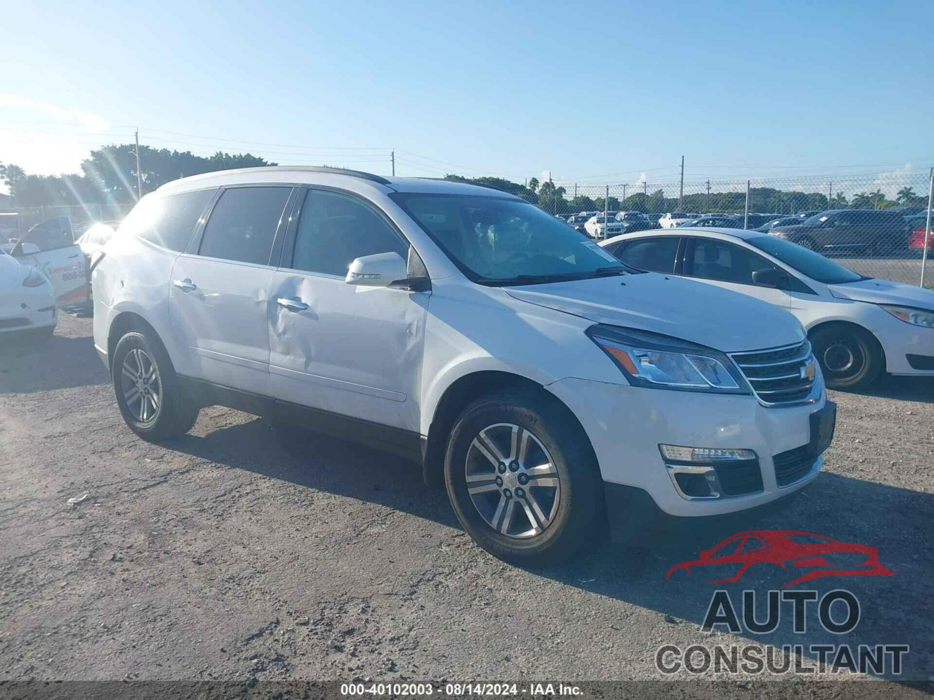 CHEVROLET TRAVERSE 2017 - 1GNKRHKD8HJ350387