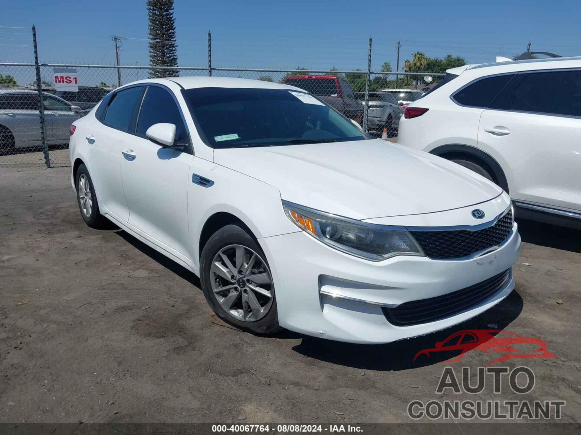 KIA OPTIMA 2018 - KNAGT4L38J5198234