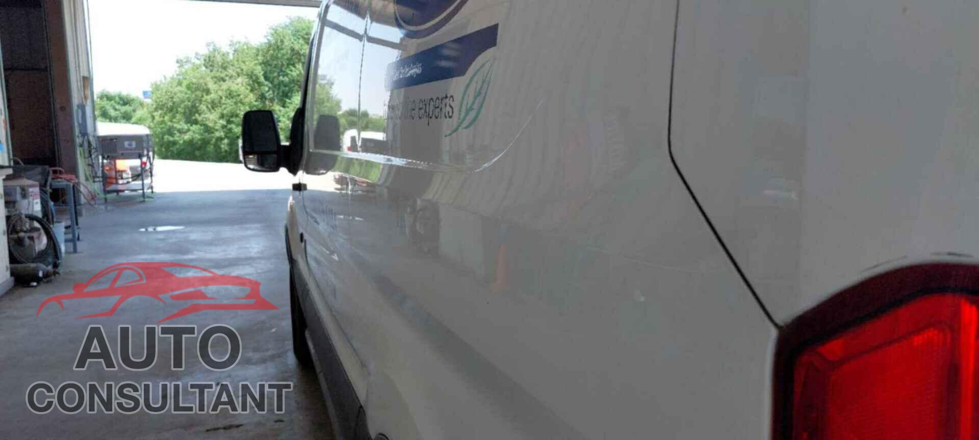 FORD TRANSIT 2017 - 1FTYR1YM4HKB43555