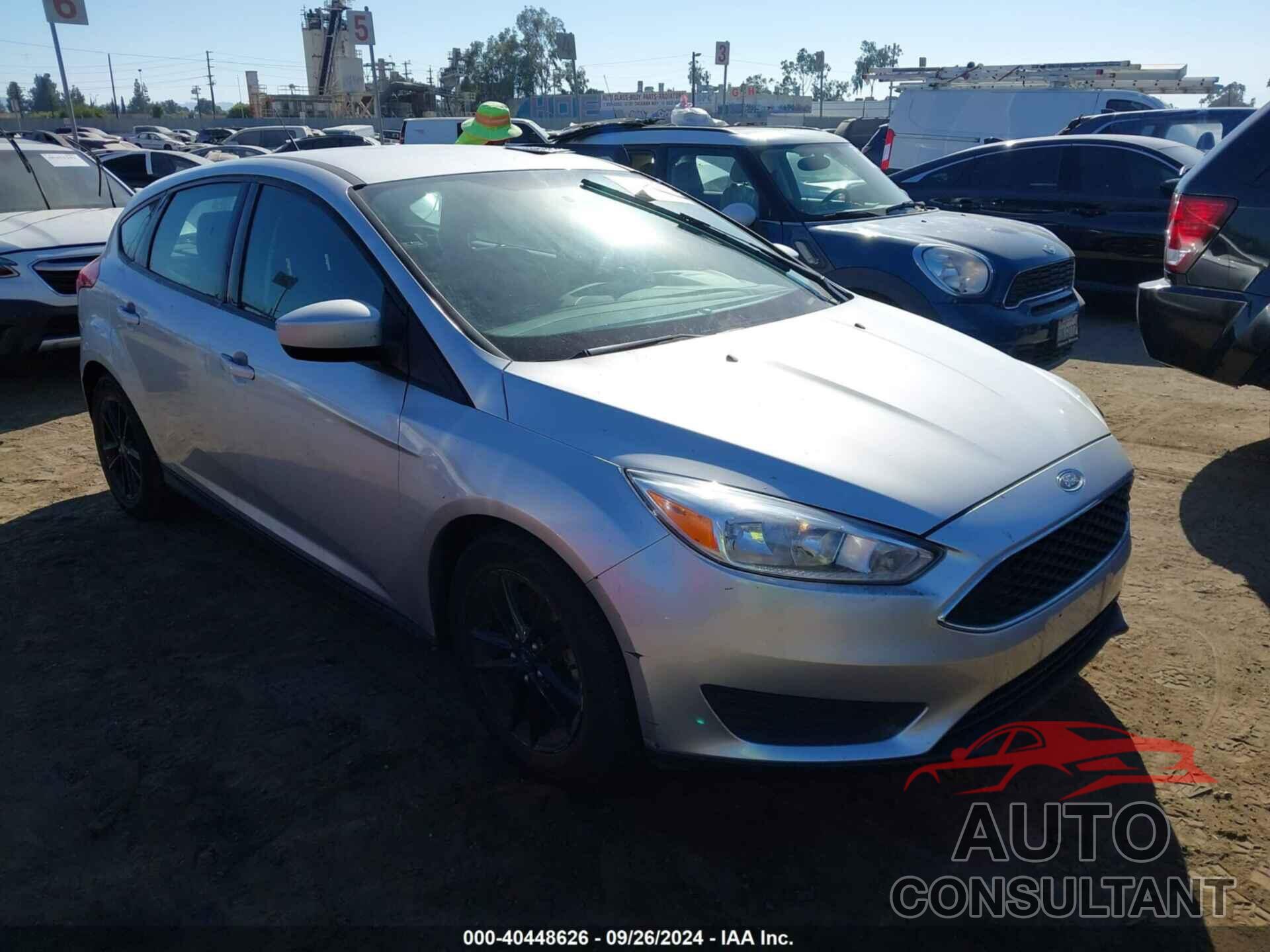 FORD FOCUS 2018 - 1FADP3K28JL280253