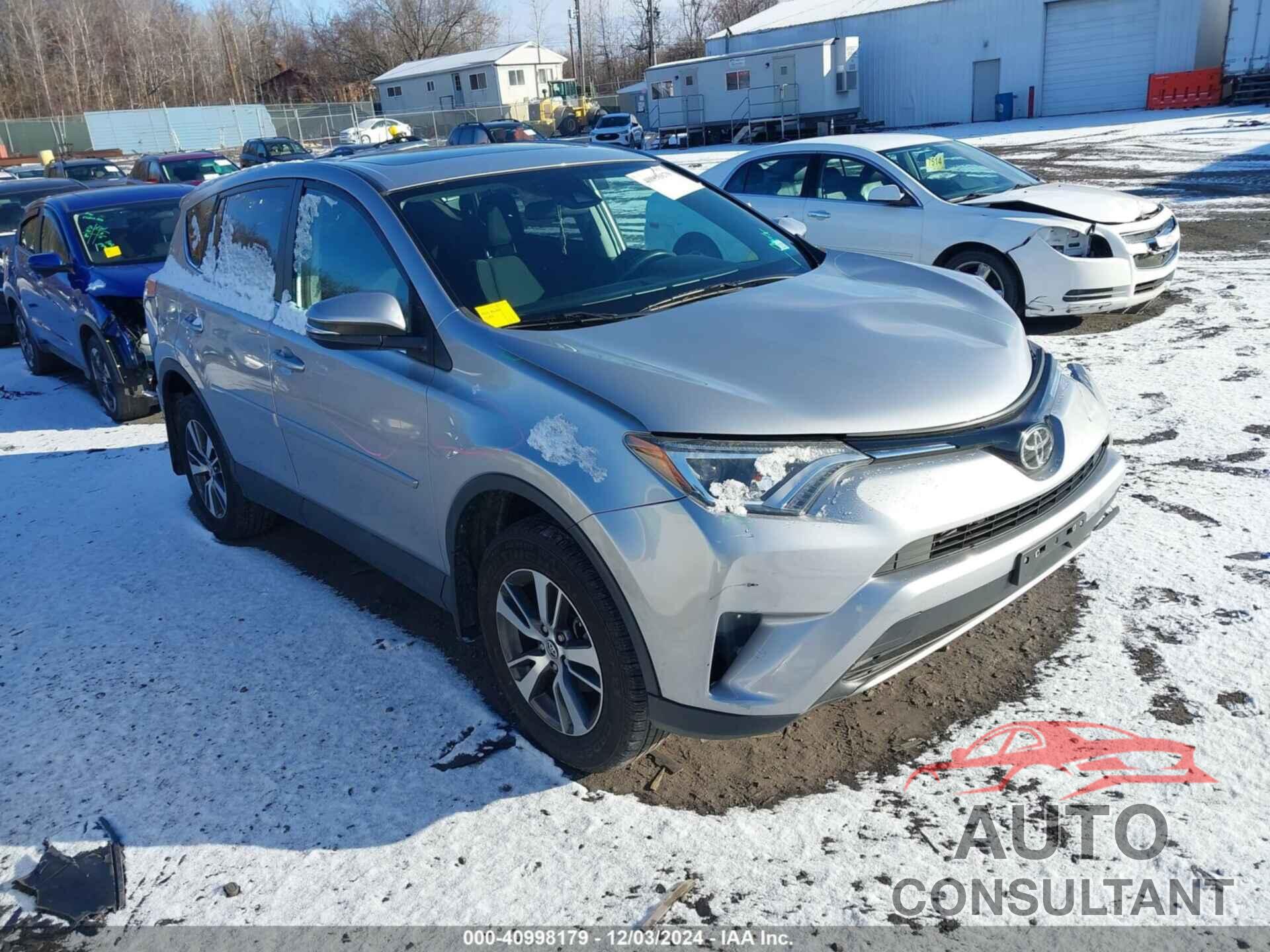 TOYOTA RAV4 2018 - 2T3RFREV3JW732215