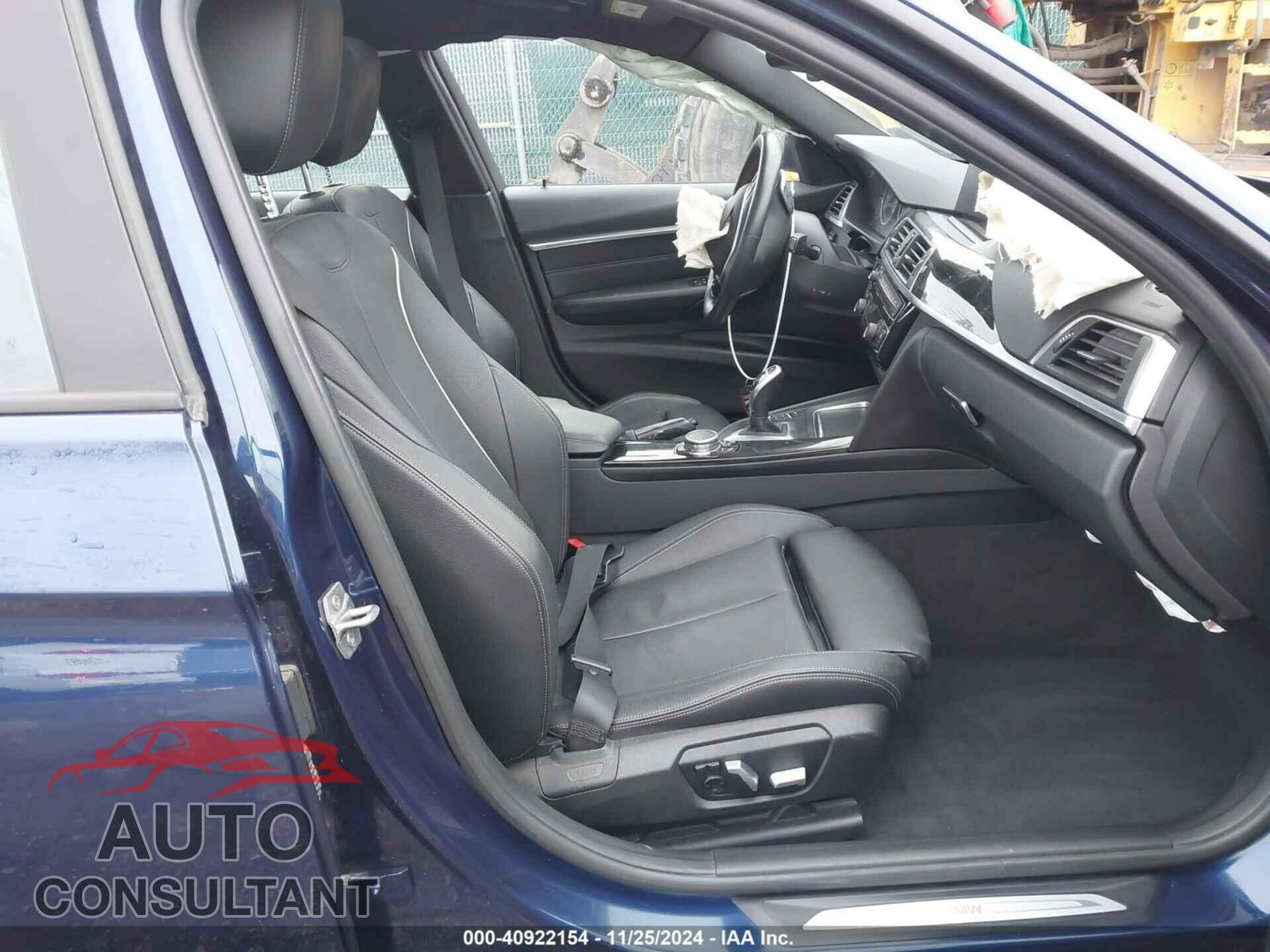 BMW 328I 2016 - WBA8E3G58GNU00566