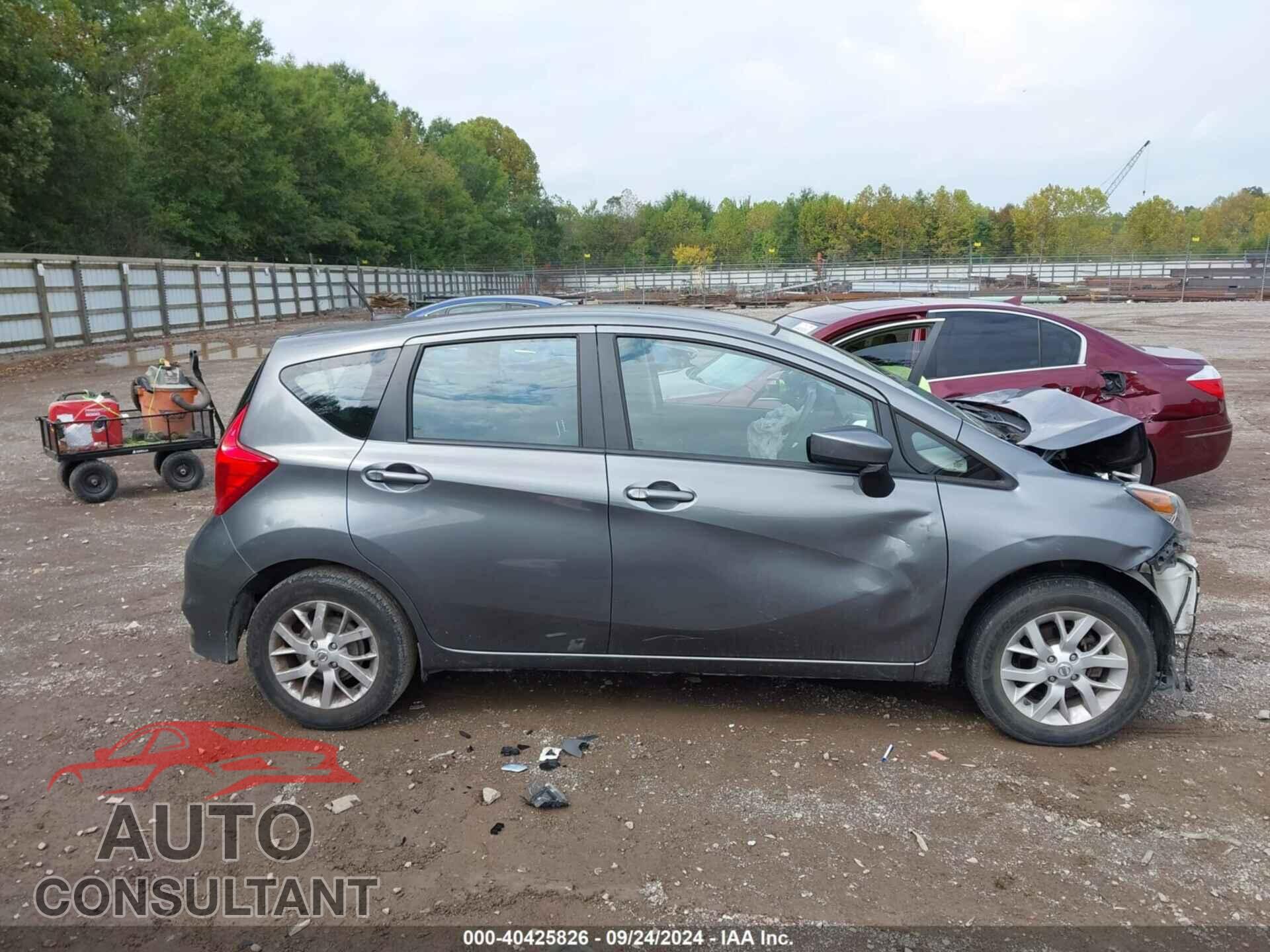 NISSAN VERSA NOTE 2017 - 3N1CE2CP1HL354615
