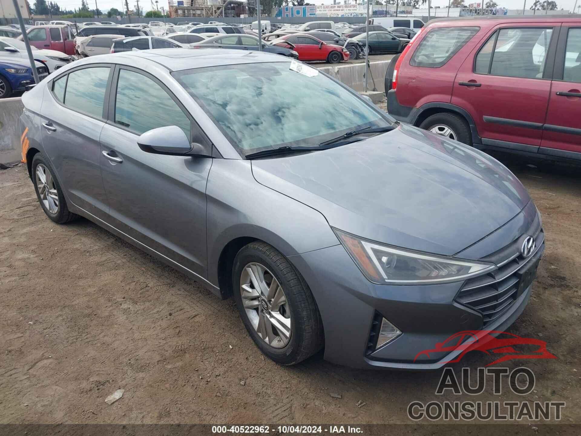 HYUNDAI ELANTRA 2019 - KMHD84LF0KU825013