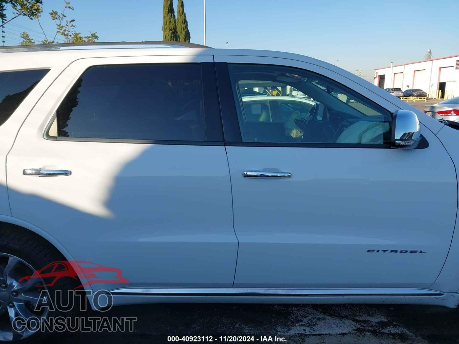 DODGE DURANGO 2018 - 1C4SDHET5JC201312