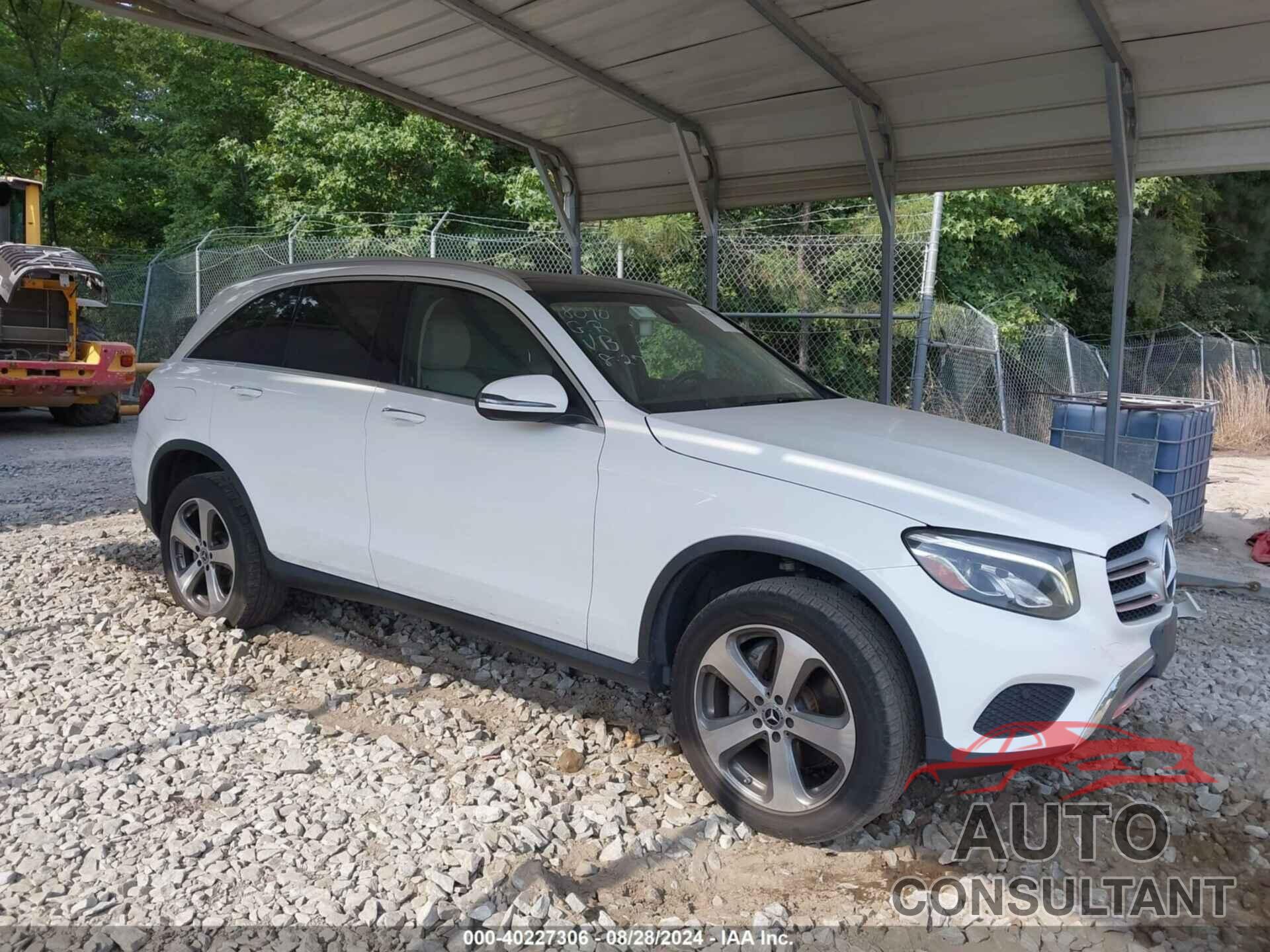 MERCEDES-BENZ GLC 300 2018 - WDC0G4KB1JV061390
