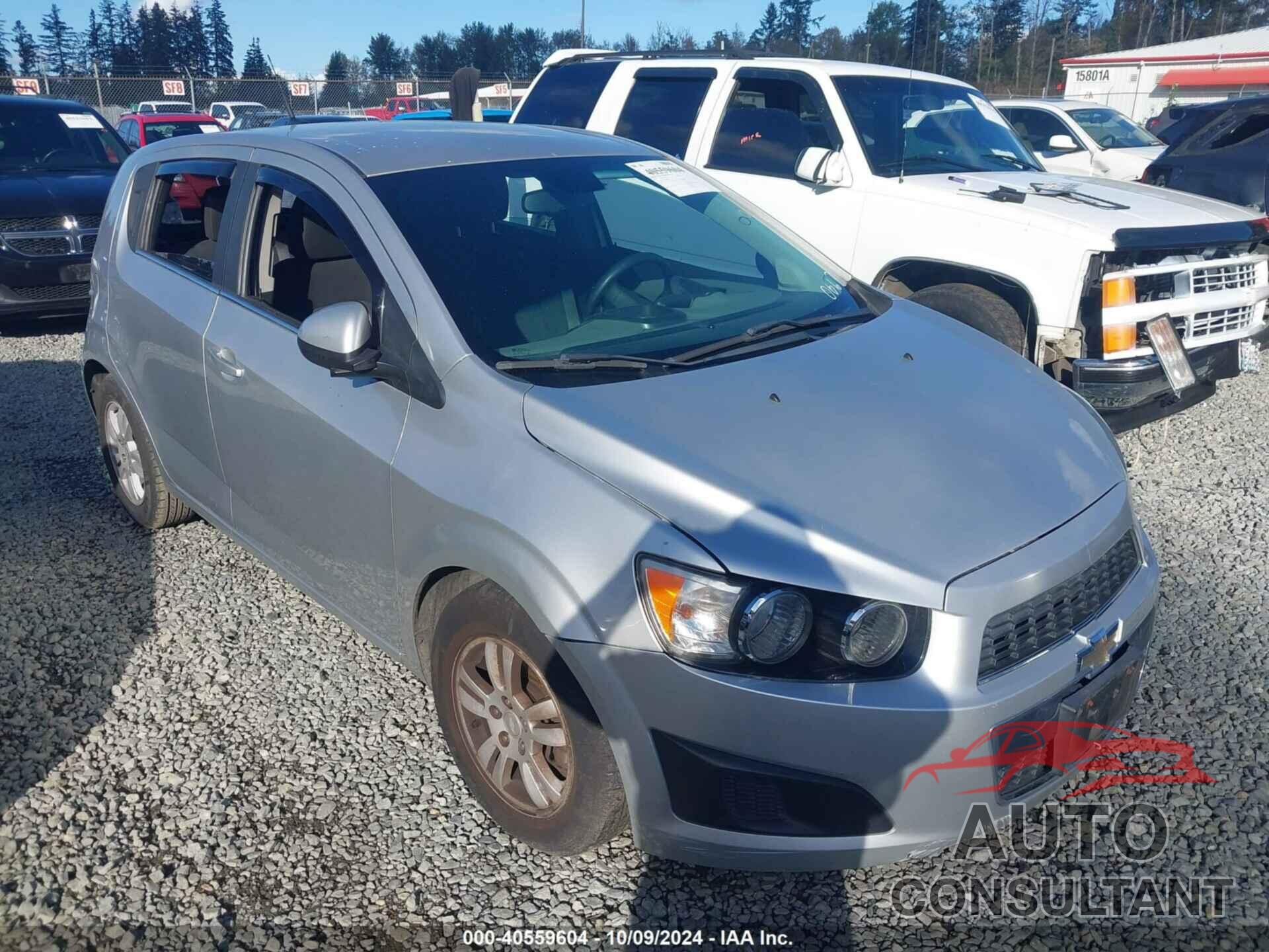 CHEVROLET SONIC 2013 - 1G1JC6SH6D4230067