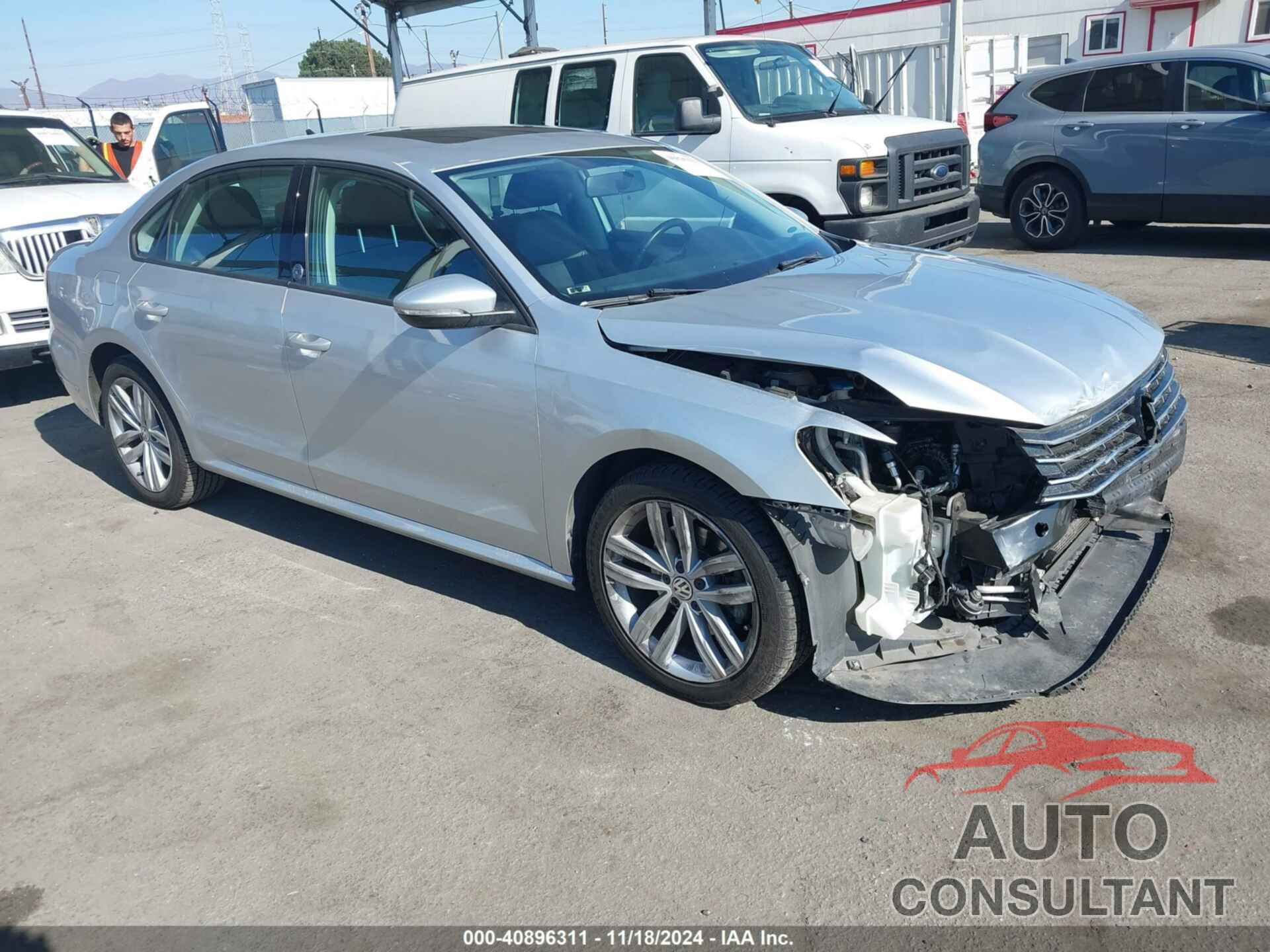 VOLKSWAGEN PASSAT 2019 - 1VWLA7A34KC006166