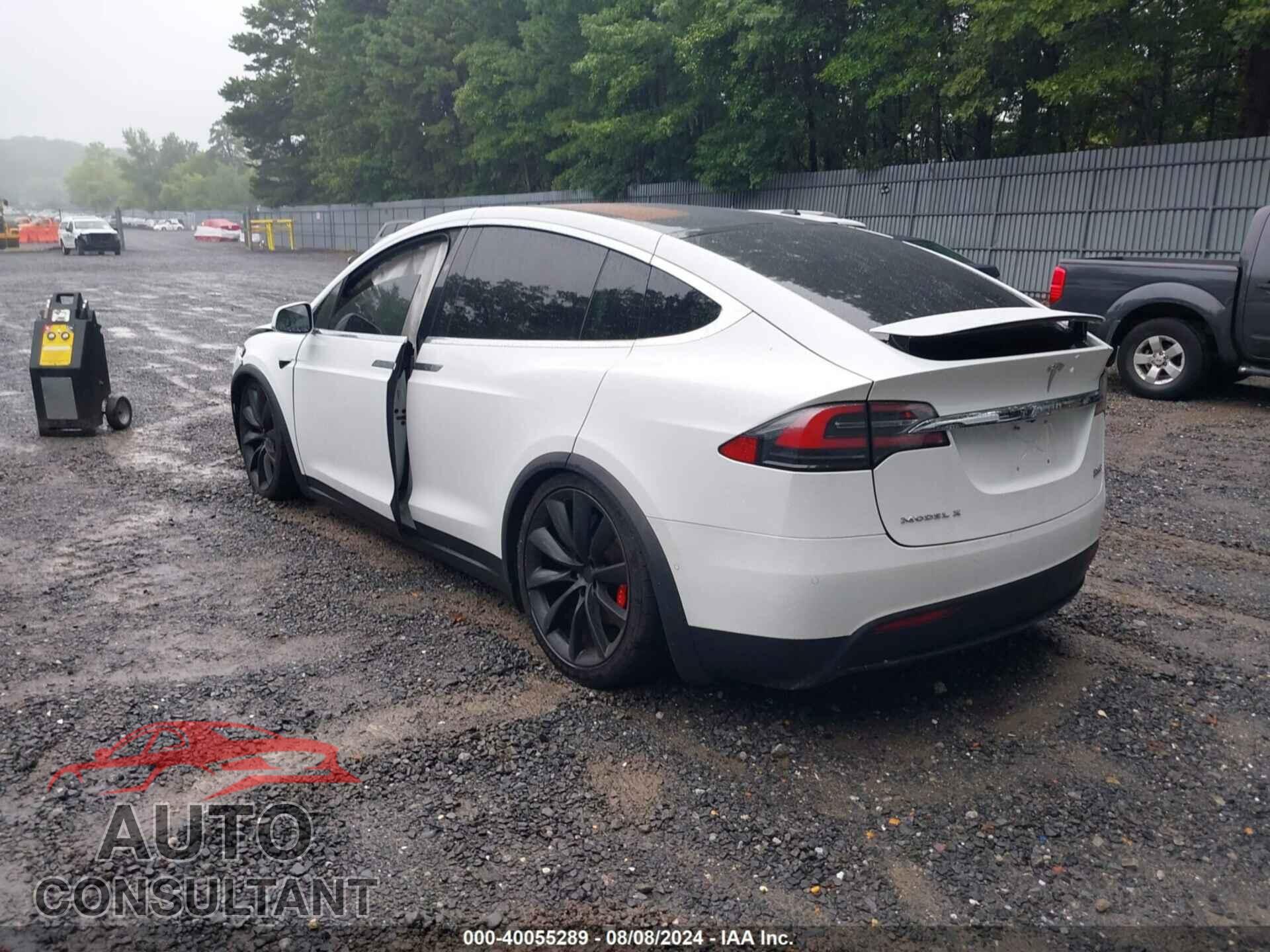 TESLA MODEL X 2017 - 5YJXCBE40HF052285