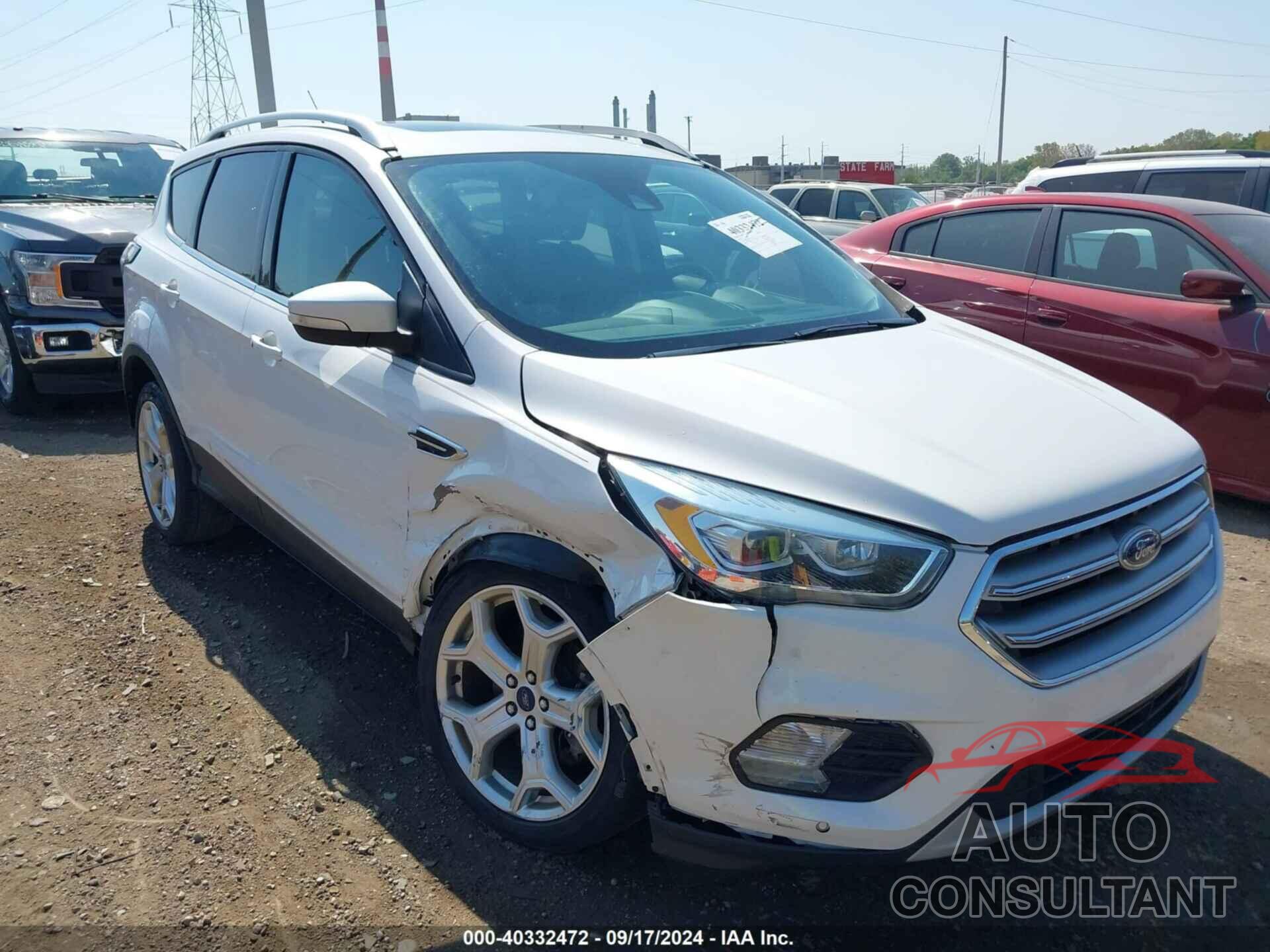 FORD ESCAPE 2017 - 1FMCU0J97HUE23124