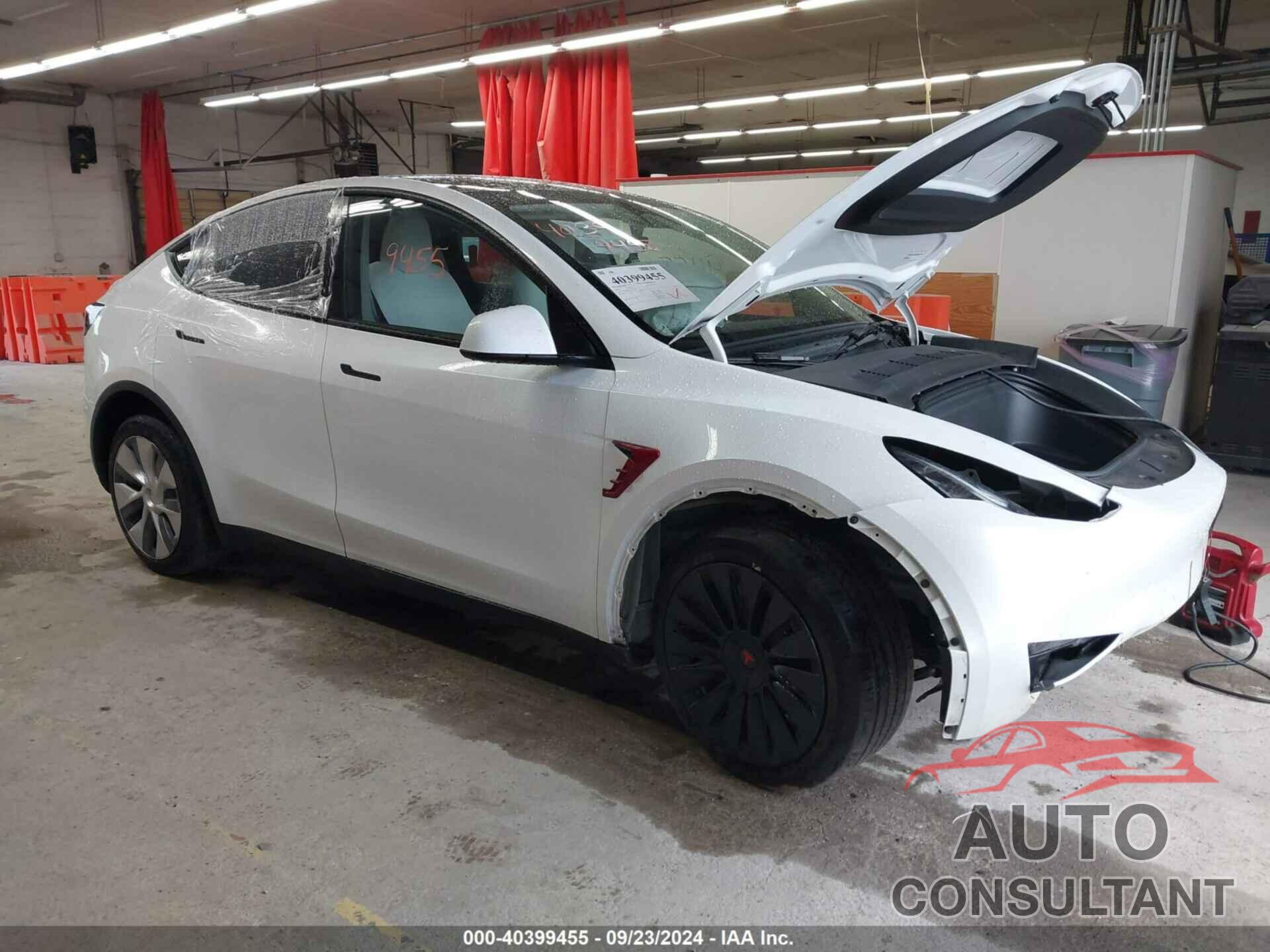TESLA MODEL Y 2023 - 7SAYGDEE7PA100523