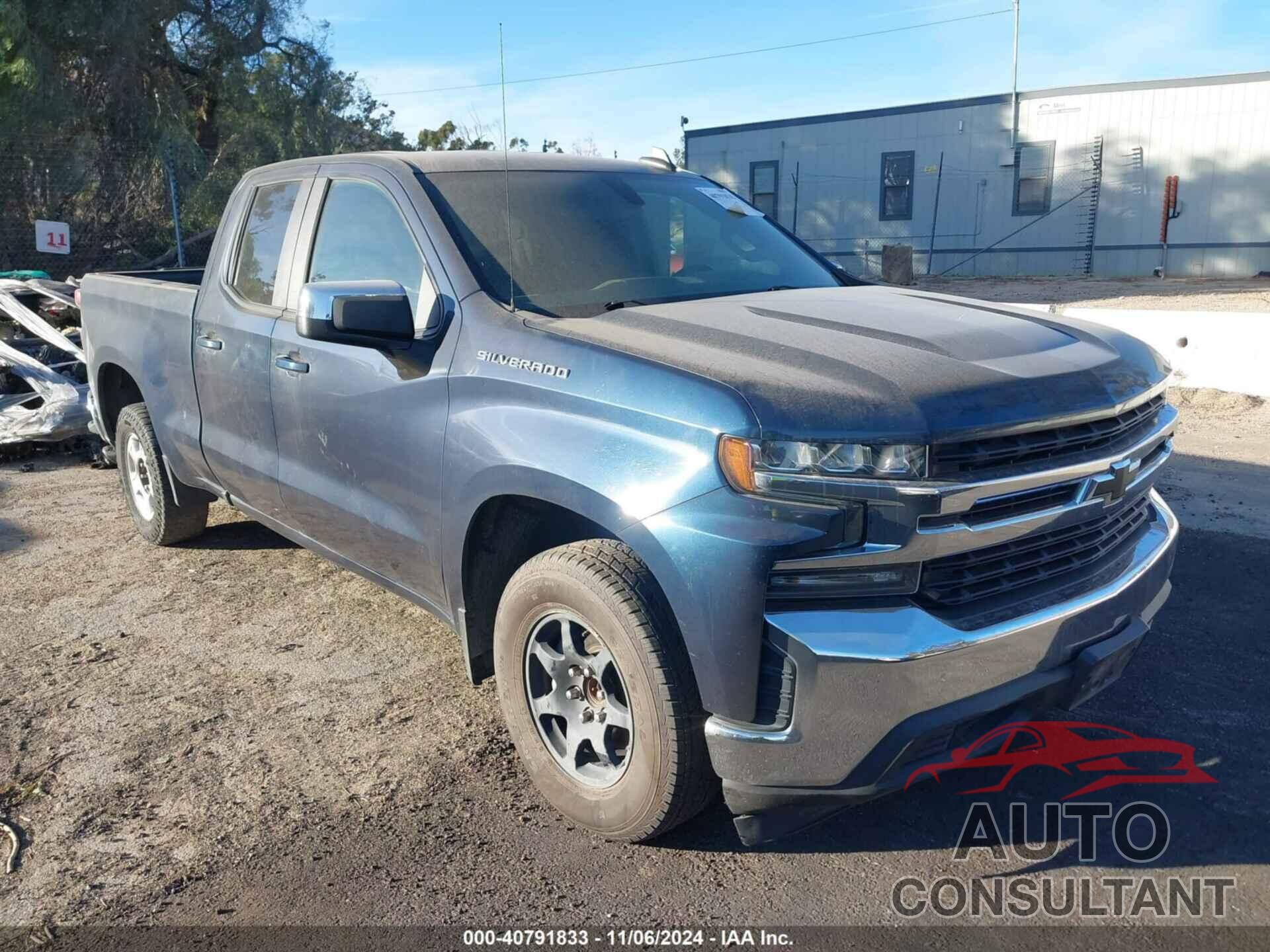 CHEVROLET SILVERADO 1500 2019 - 1GCRWCED6KZ216131
