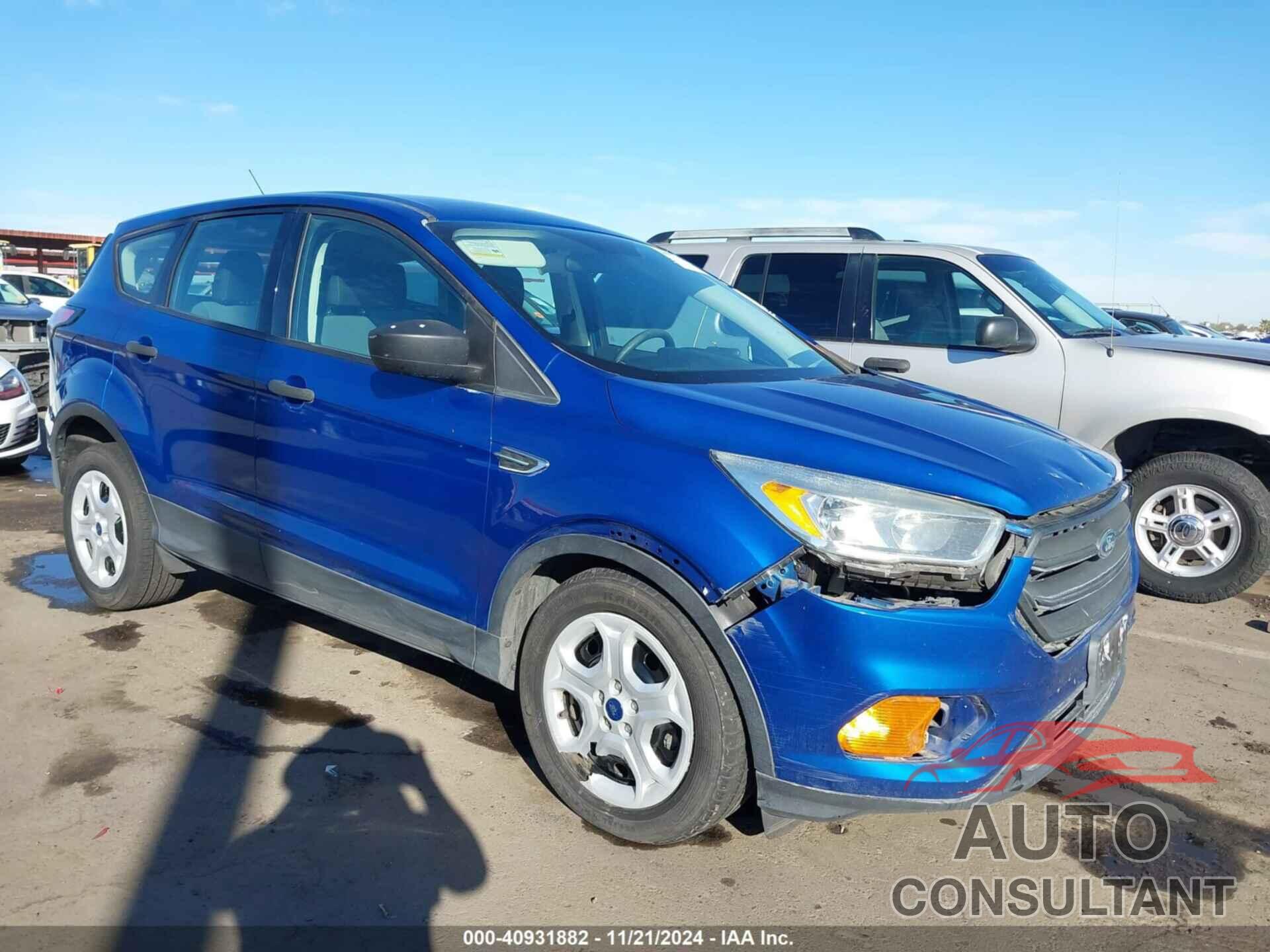 FORD ESCAPE 2017 - 1FMCU0F77HUE09845