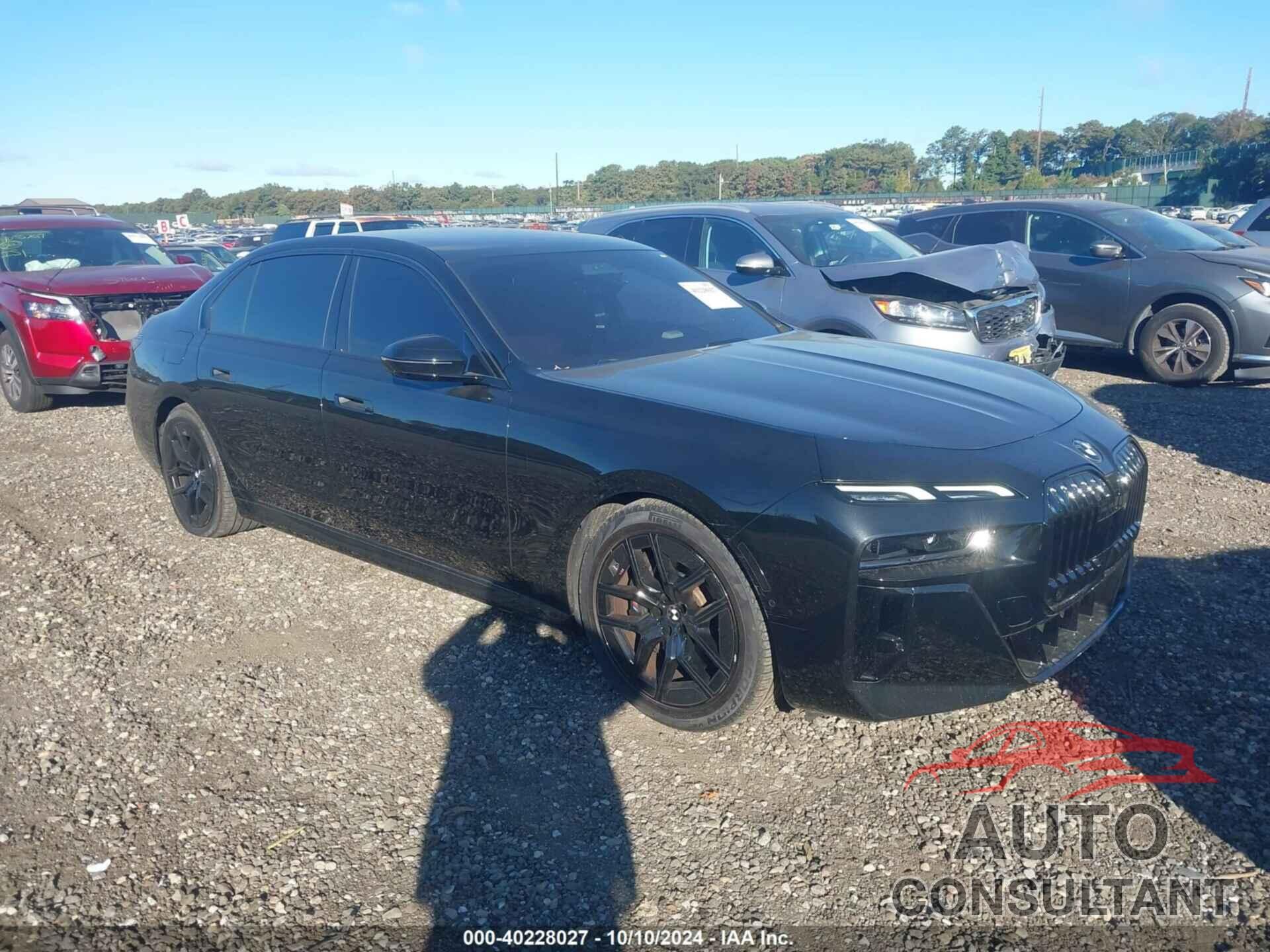 BMW 760 2023 - WBA33EJ05PCM66819